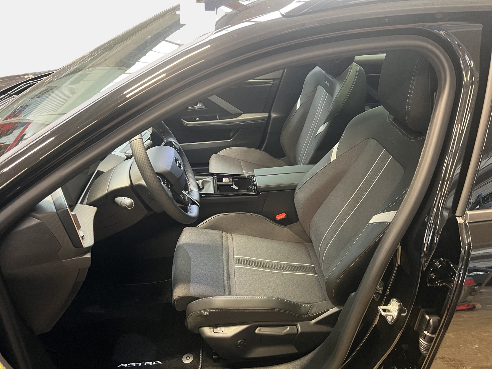 OPEL Astra ST 1.2T/130 GS-image-8
