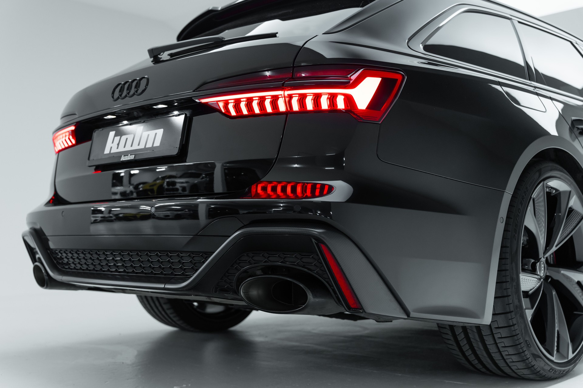 AUDI RS6 Avant 4.0 TFSI V8 Performance quattro-image-16