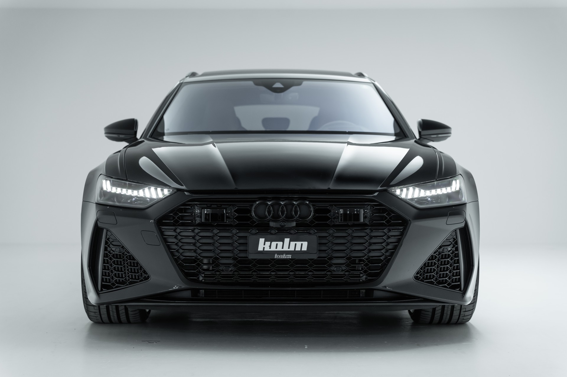 AUDI RS6 Avant 4.0 TFSI V8 Performance quattro-showroom-element-1