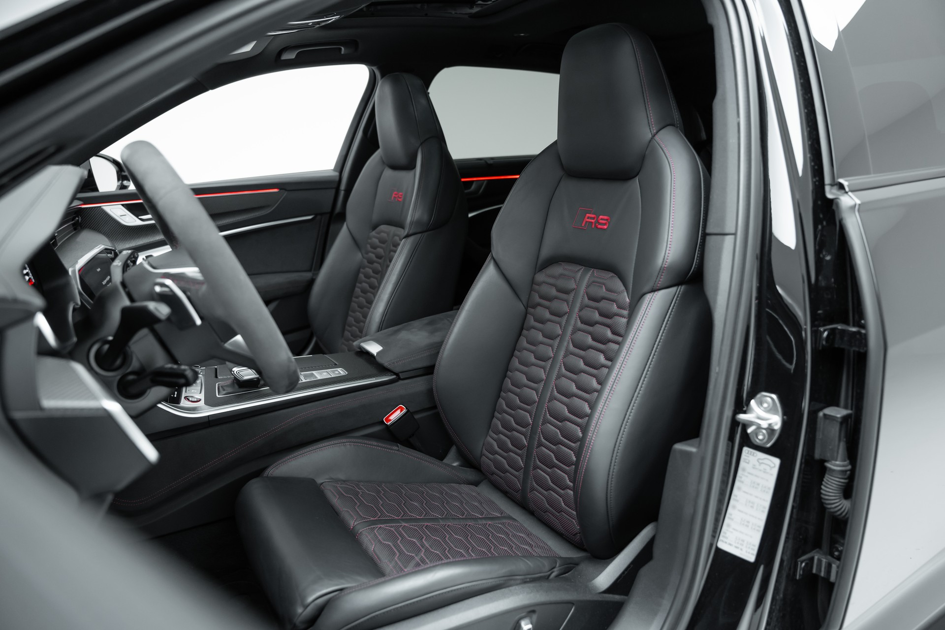 AUDI RS6 Avant 4.0 TFSI V8 Performance quattro-image-10
