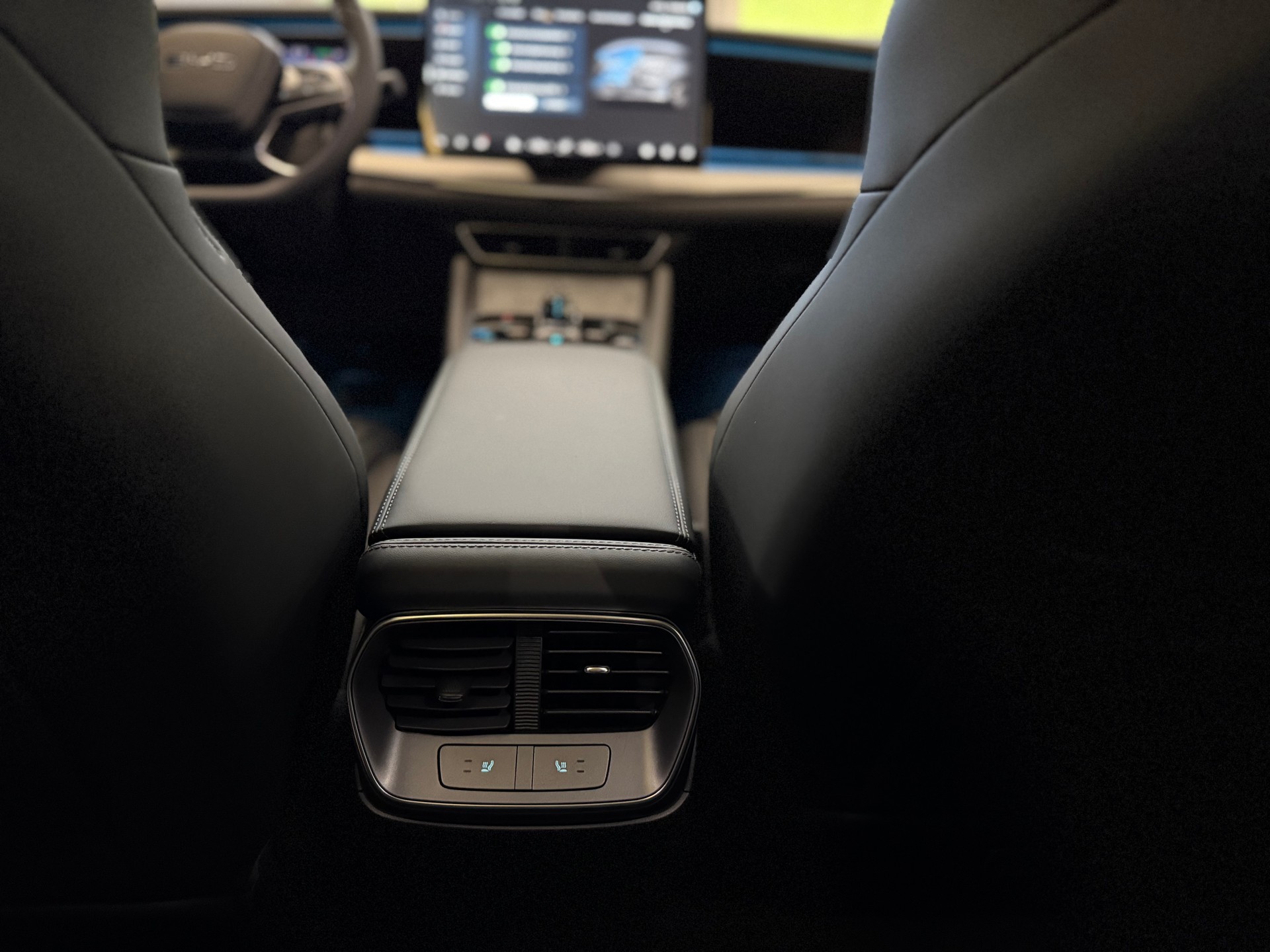 BYD Sealion 7 91,3 kWh Excellence AWD-image-26