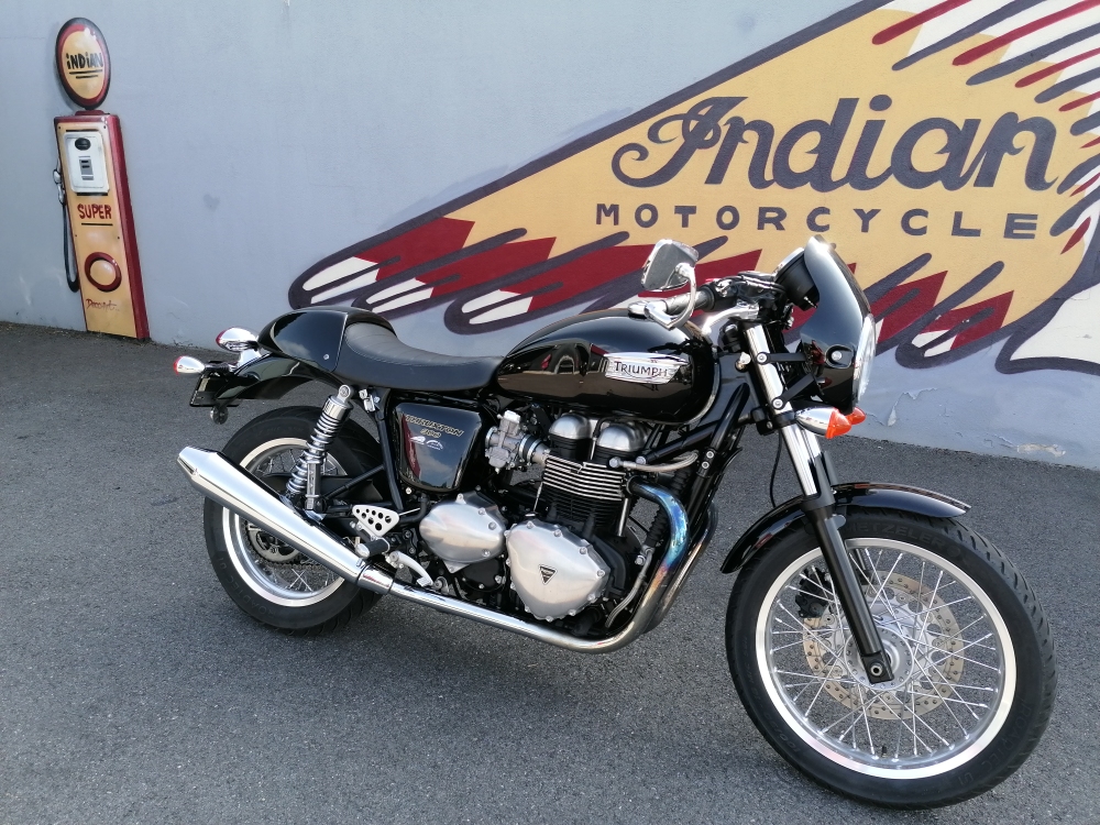 TRIUMPH Thruxton 900 i-image-4