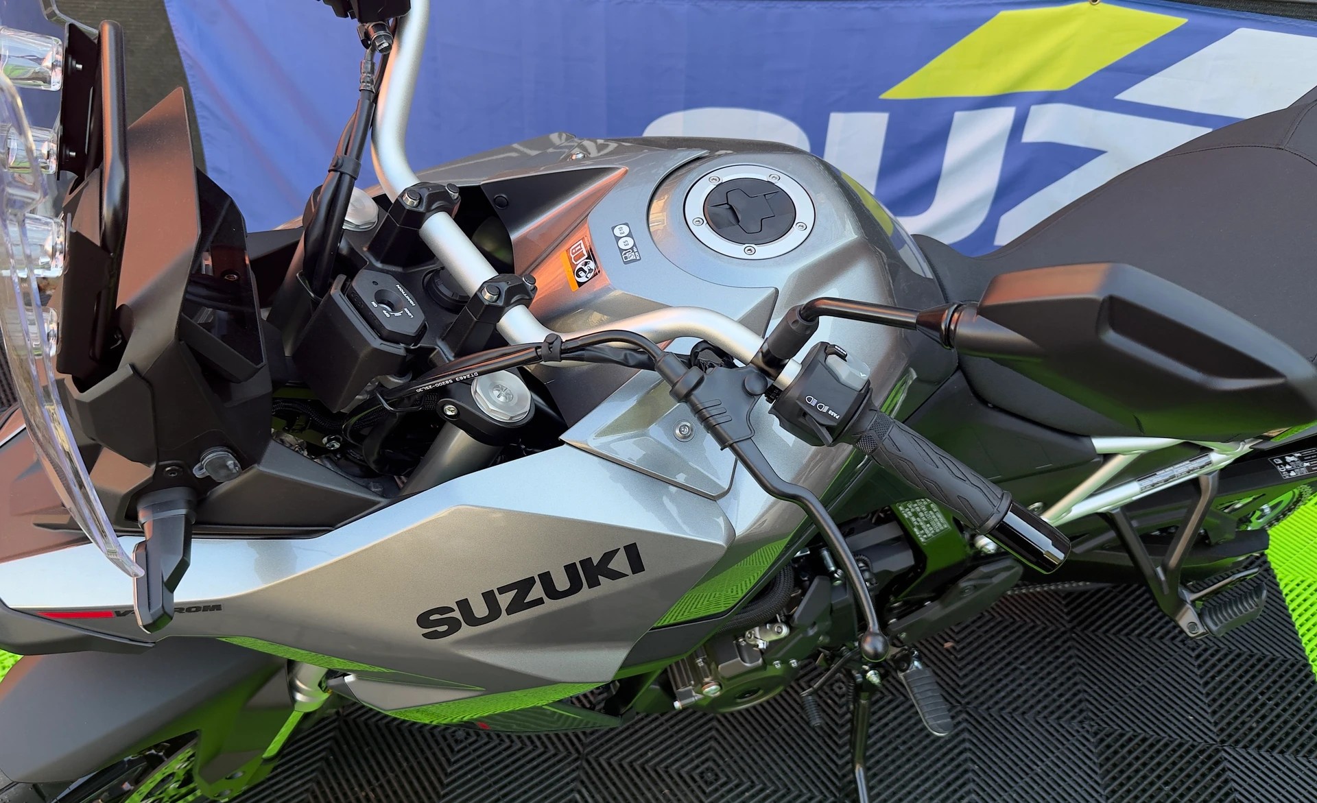 SUZUKI DL 800-image-5