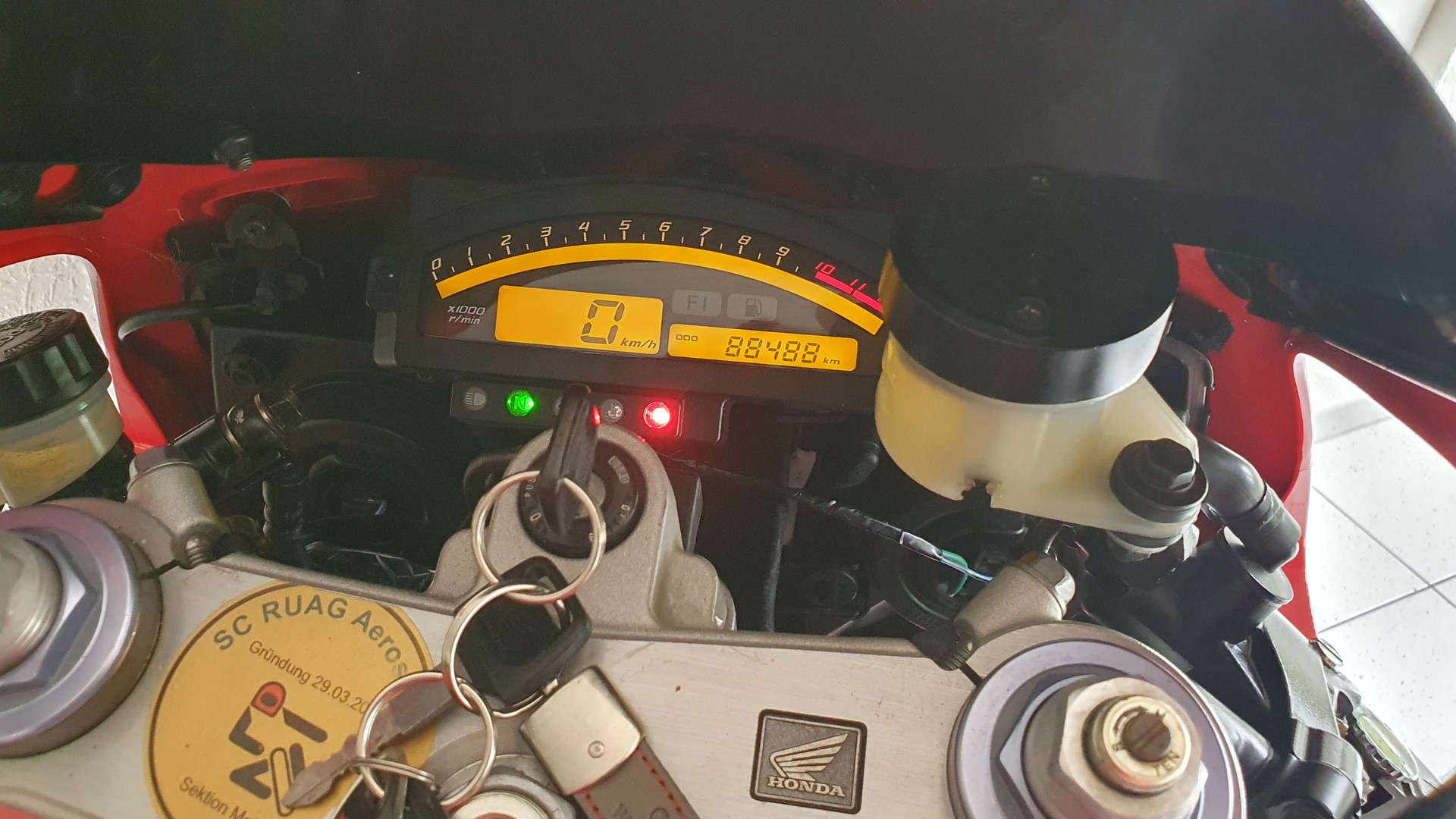 HONDA VTR 1000 SP-image-10