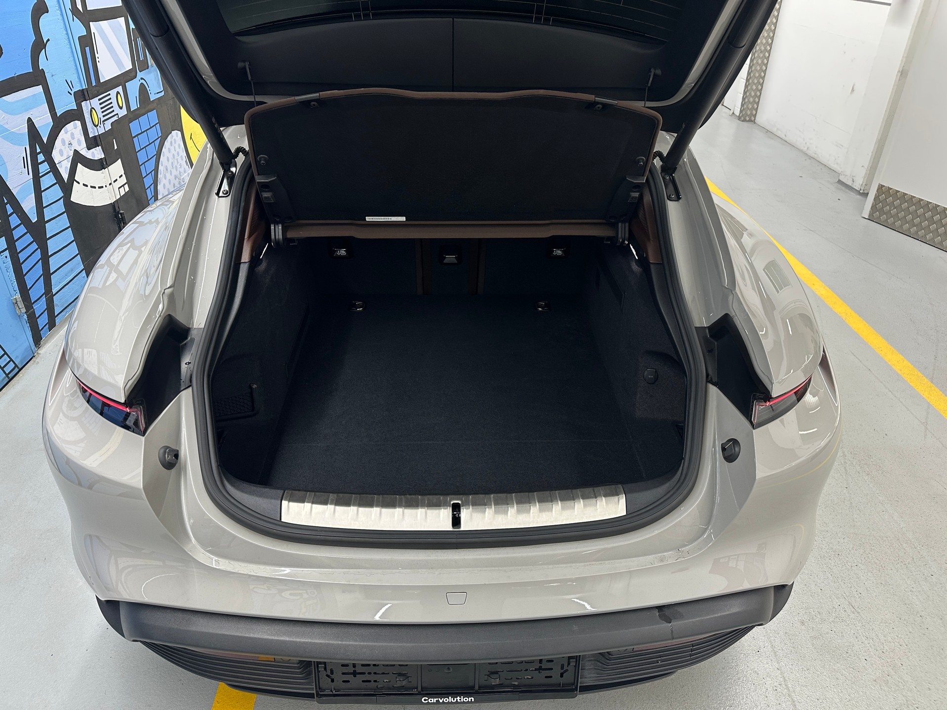 PORSCHE Taycan 4S-image-5