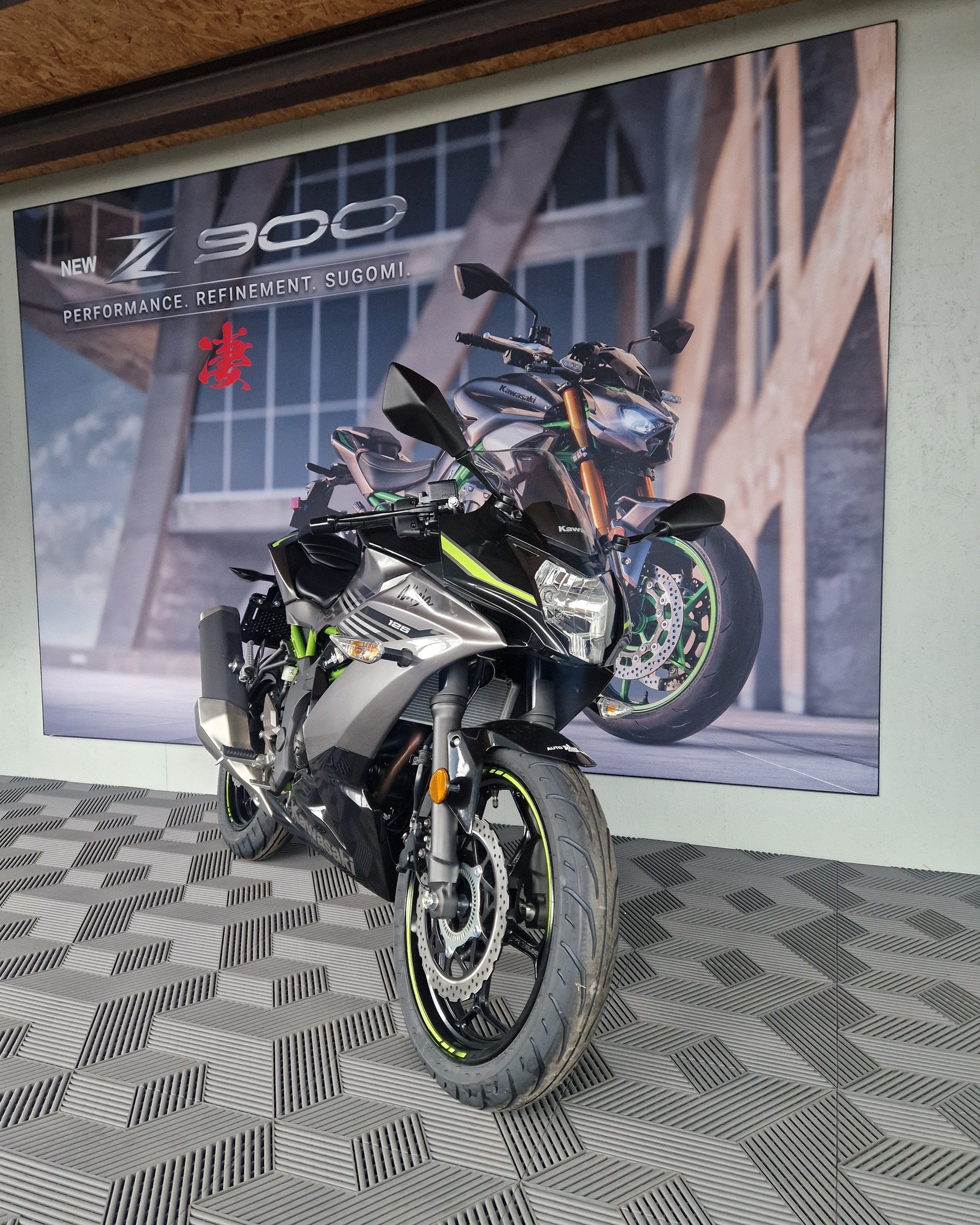 KAWASAKI NINJA 125 ** Ab 16 Jahren **-image-2