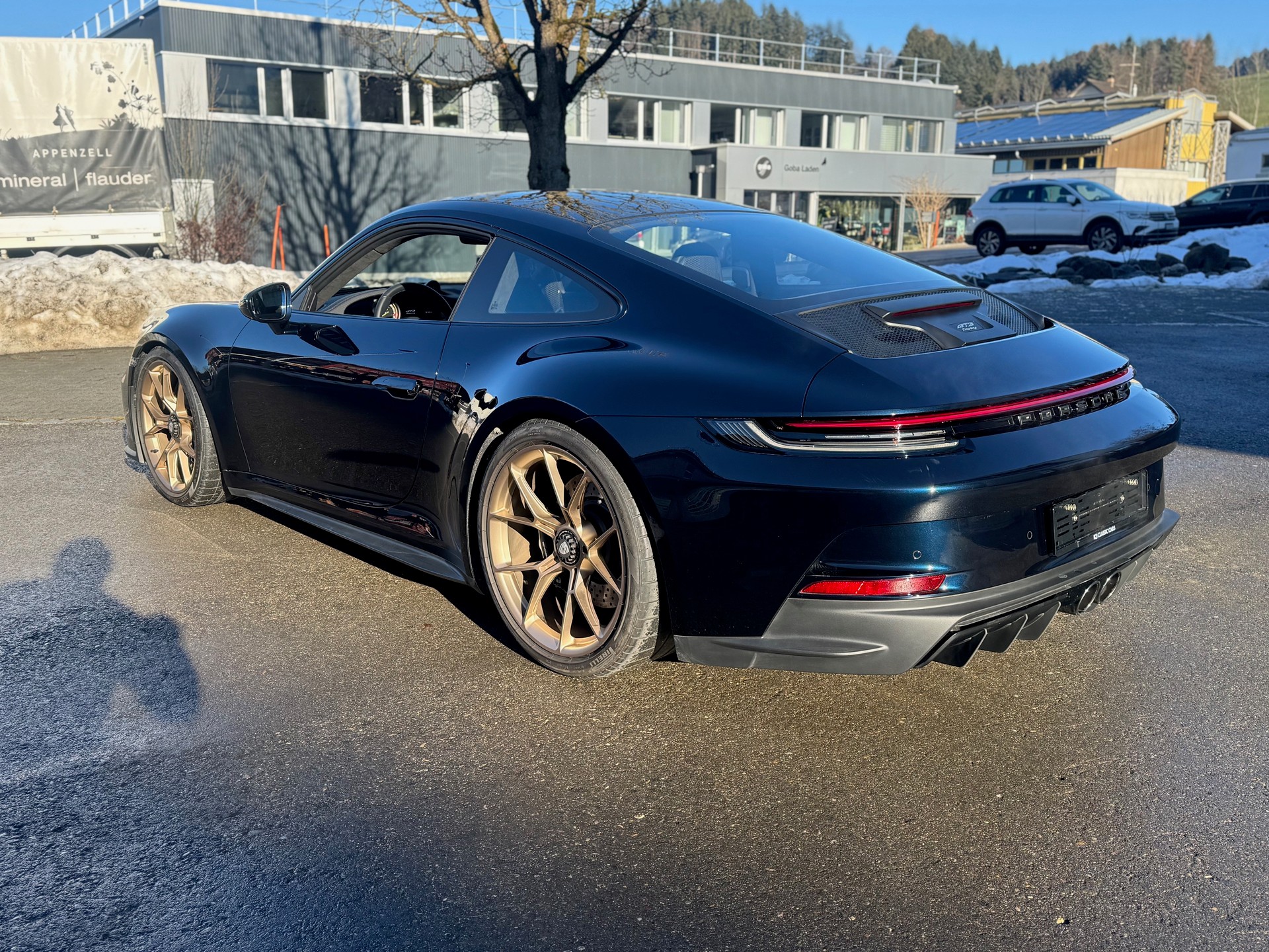 PORSCHE 911 GT3 Touring-image-3