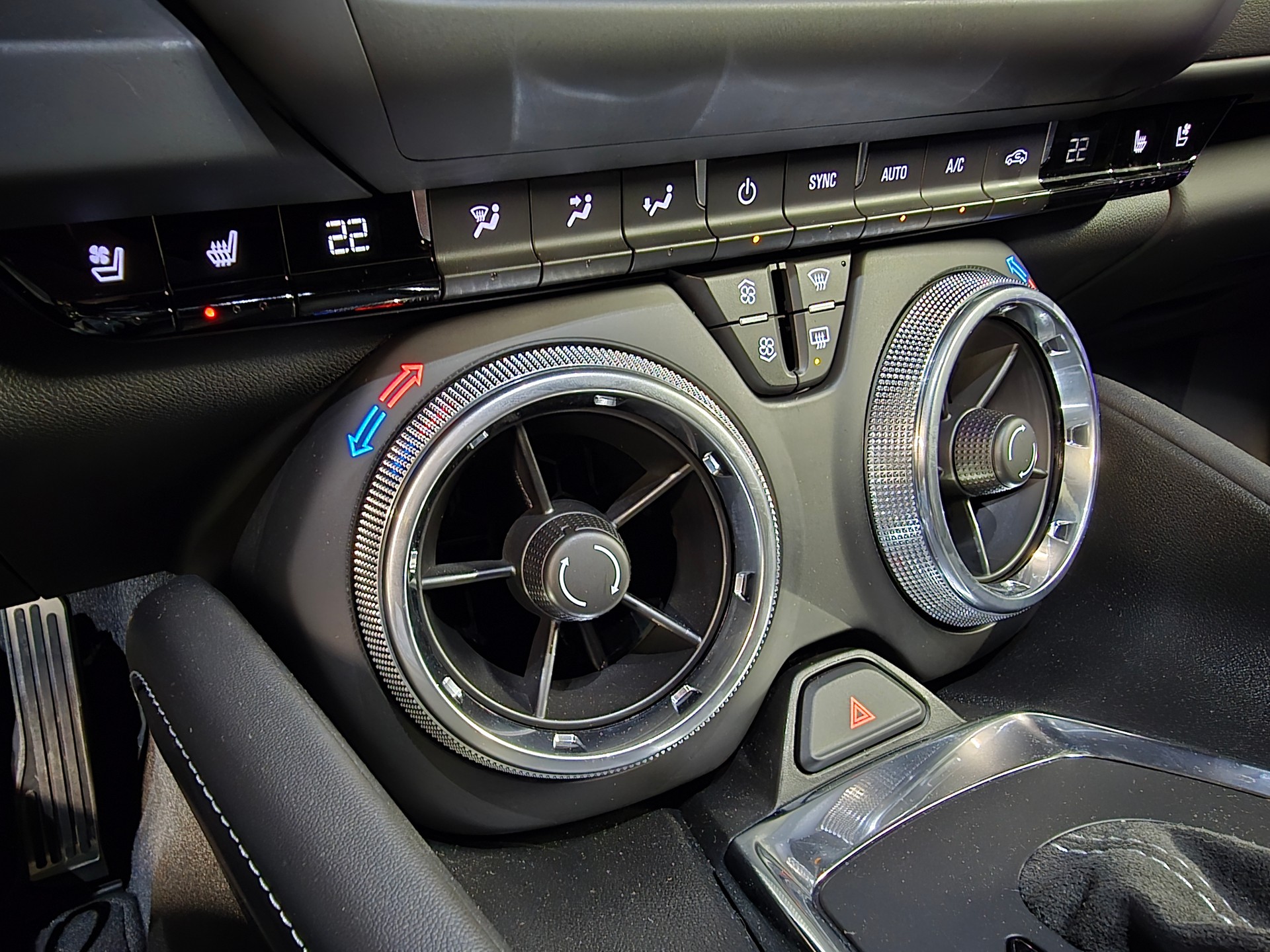 CHEVROLET SS 6.2 V8-image-17