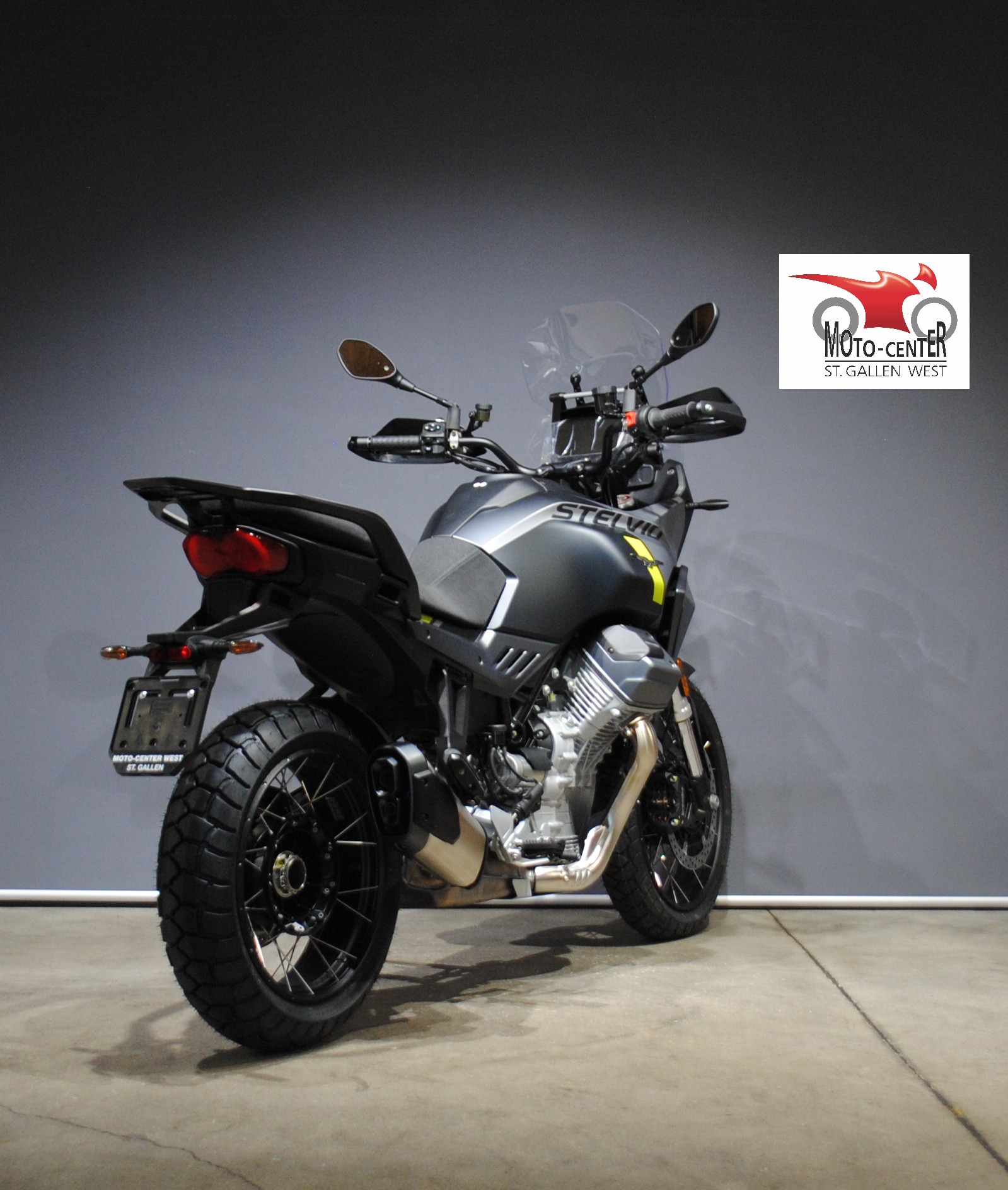 MOTO GUZZI Stelvio-image-4