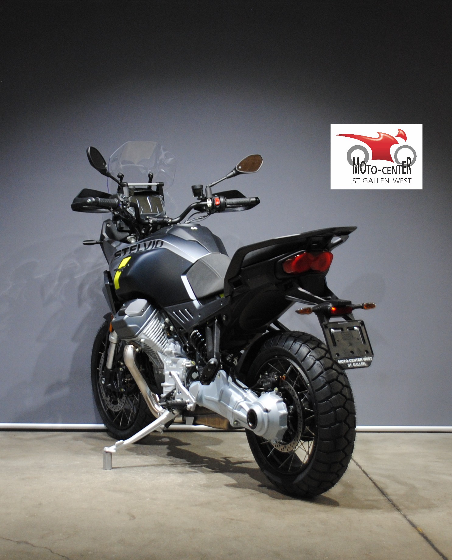 MOTO GUZZI Stelvio-image-3