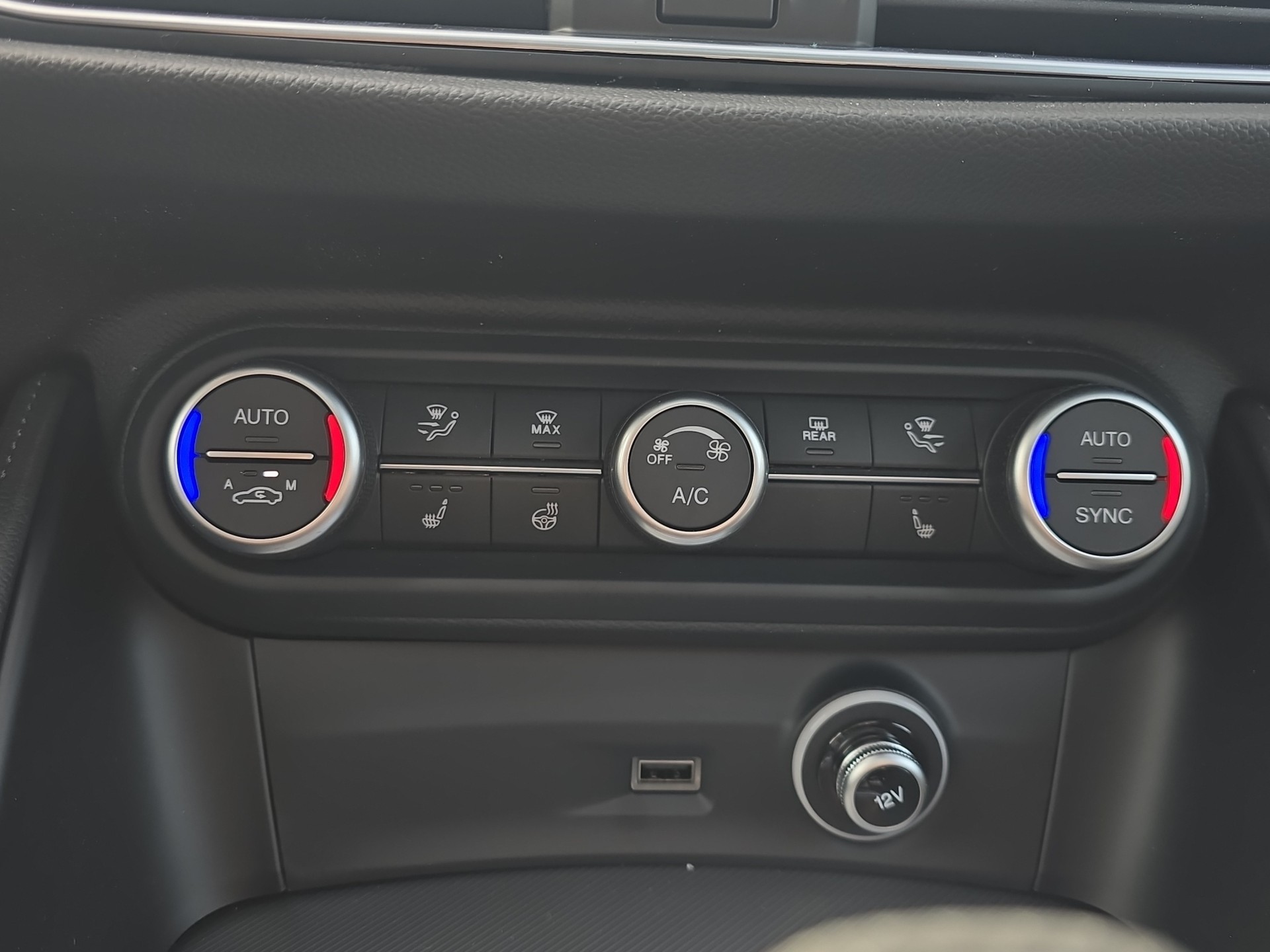ALFA ROMEO Stelvio 2.0 Veloce Q4 AT8-image-12