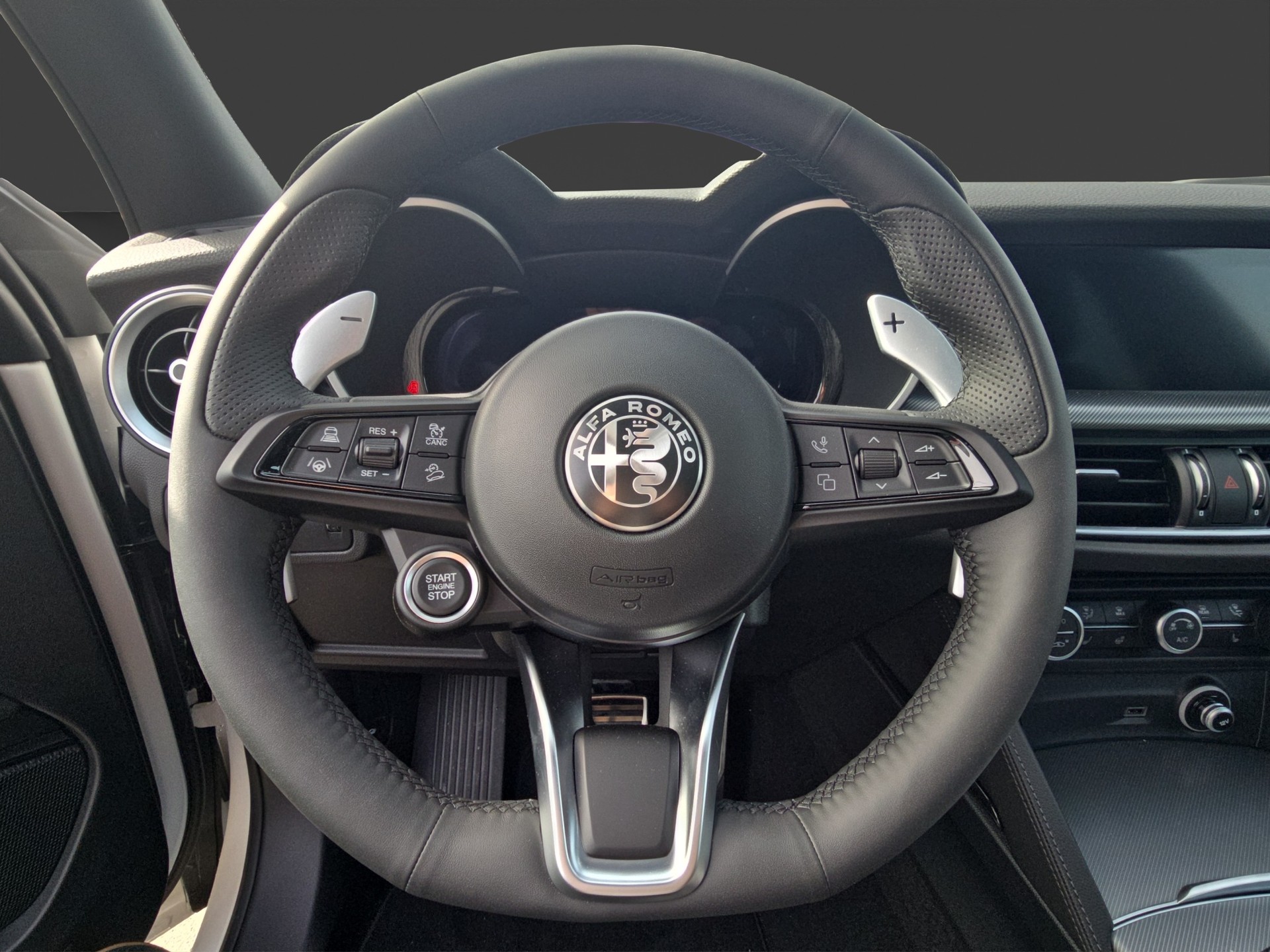 ALFA ROMEO Stelvio 2.0 Veloce Q4 AT8-image-10