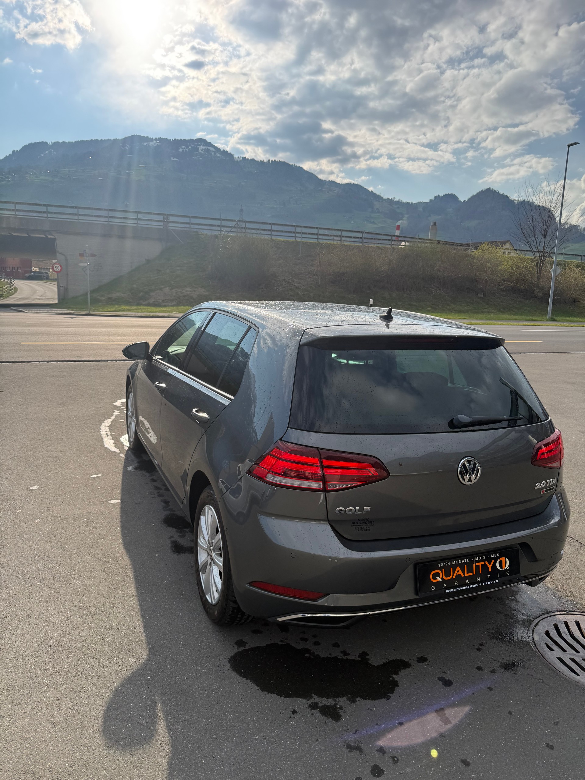 VW Golf 2.0 TDI Highline 4Motion DSG-image-15