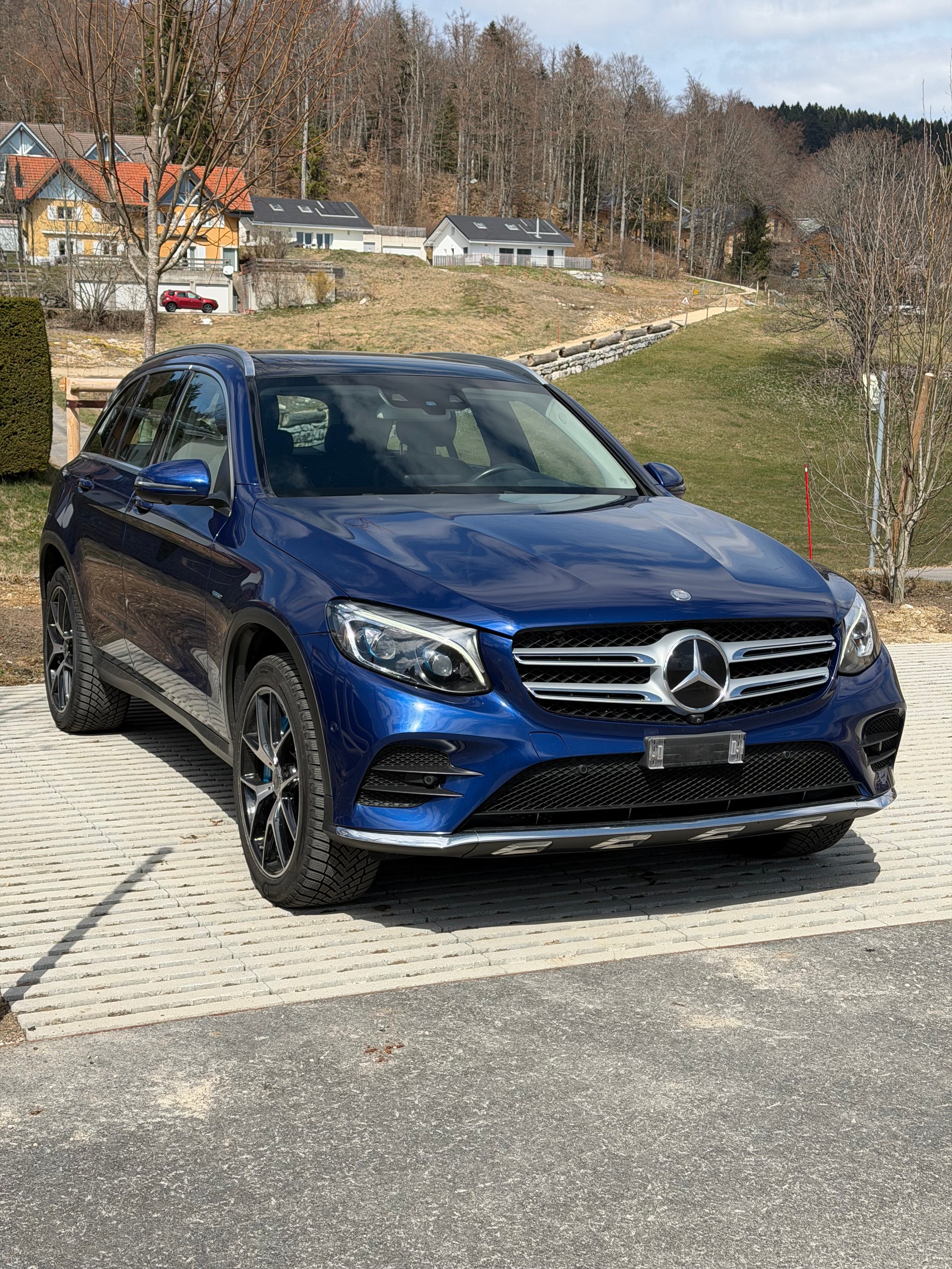 MERCEDES-BENZ GLC 350 e AMG Line 4Matic 7G-Tronic