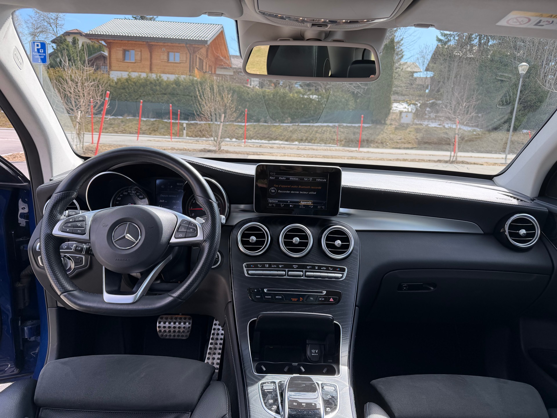 MERCEDES-BENZ GLC 350 e AMG Line 4Matic 7G-Tronic-image-6