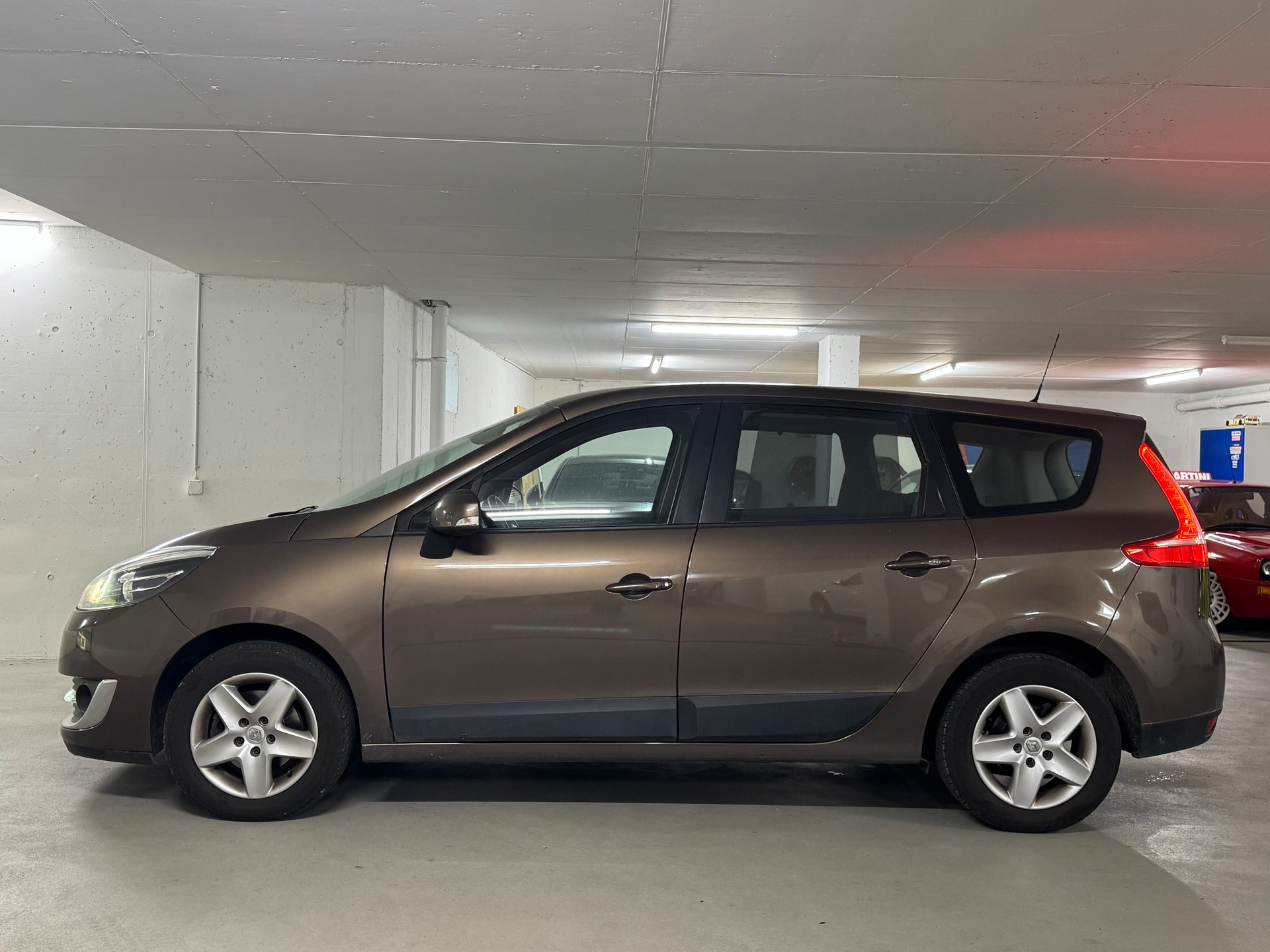 RENAULT Grand Scénic 1.2 16V Turbo Dynamique-image-3