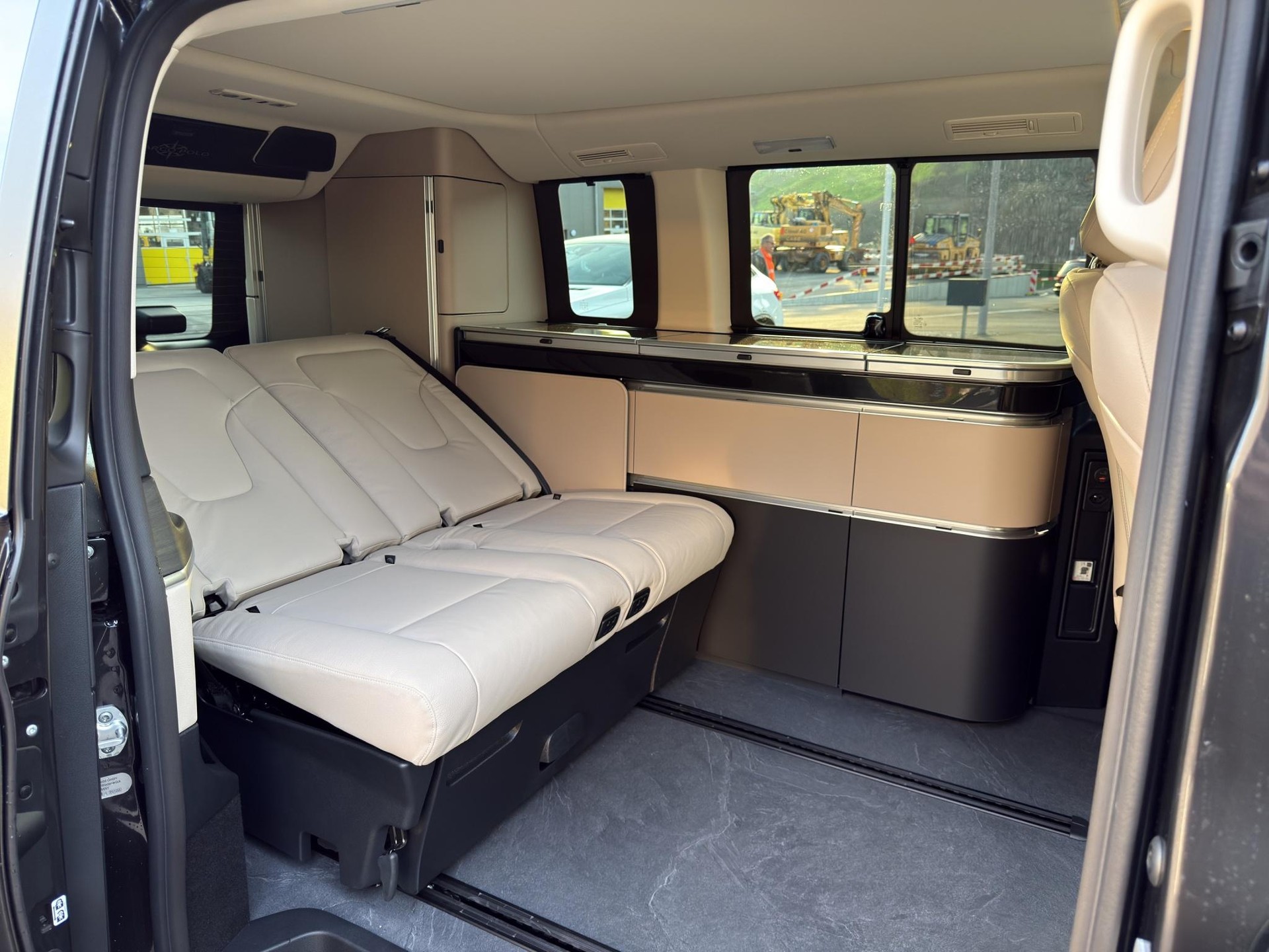 MERCEDES-BENZ Marco Polo 300 d-image-27
