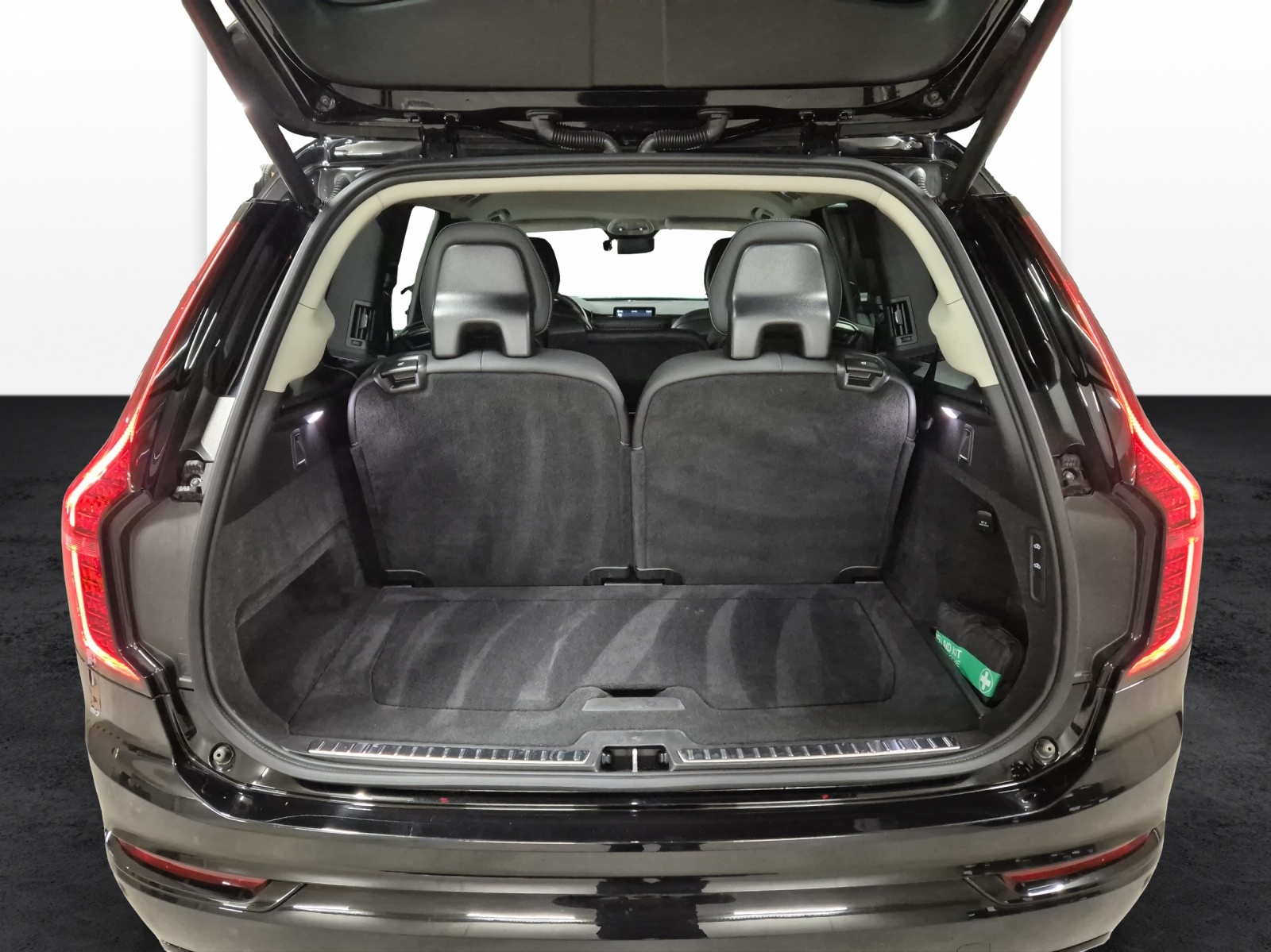 VOLVO XC90 2.0 T8 TE Plus Dark eAWD-image-16