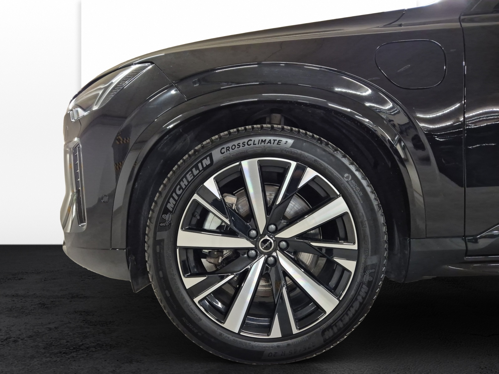 VOLVO XC90 2.0 T8 TE Plus Dark eAWD-image-19