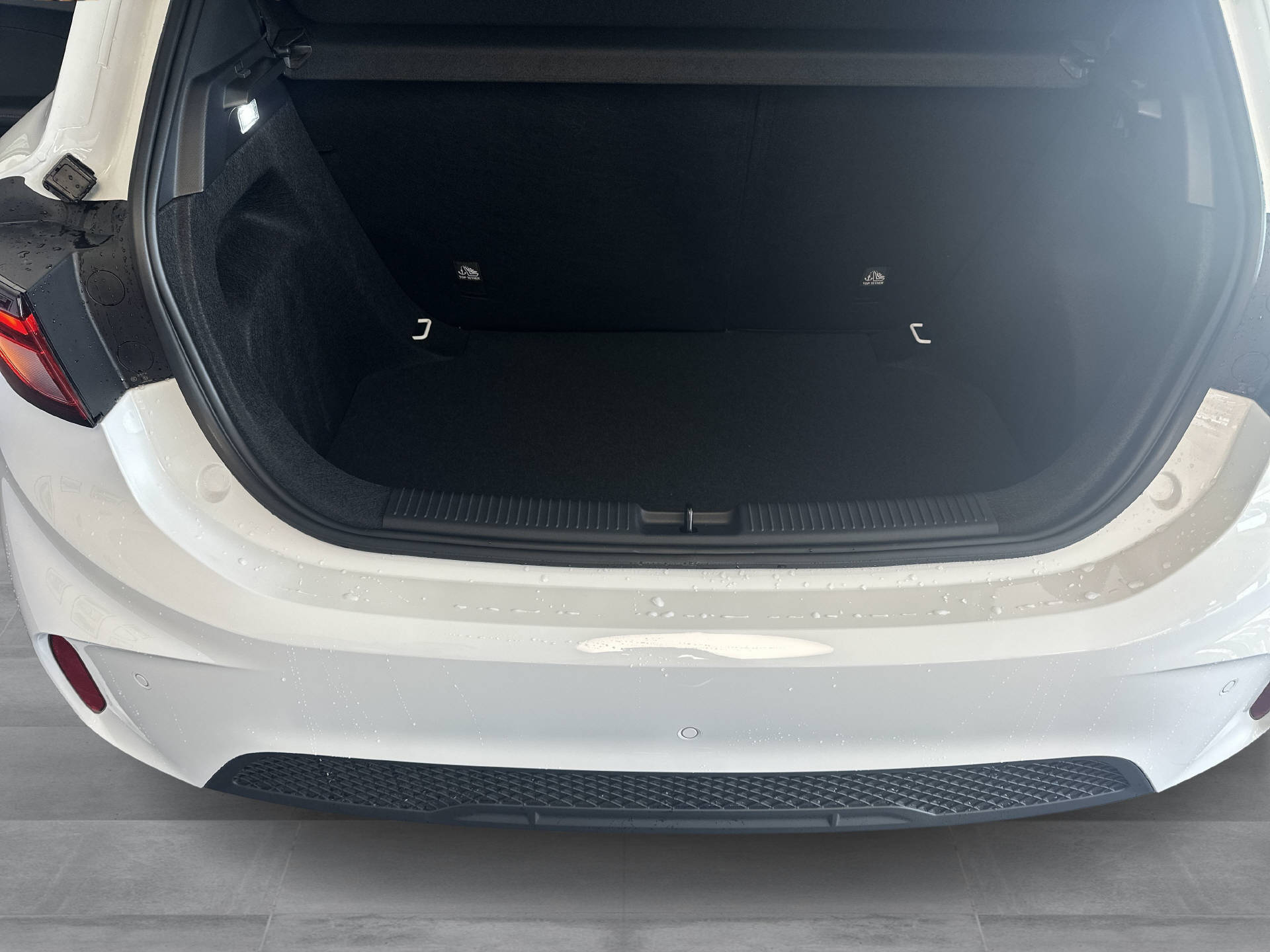 MG 3 1.5 Hybrid Luxury-image-9