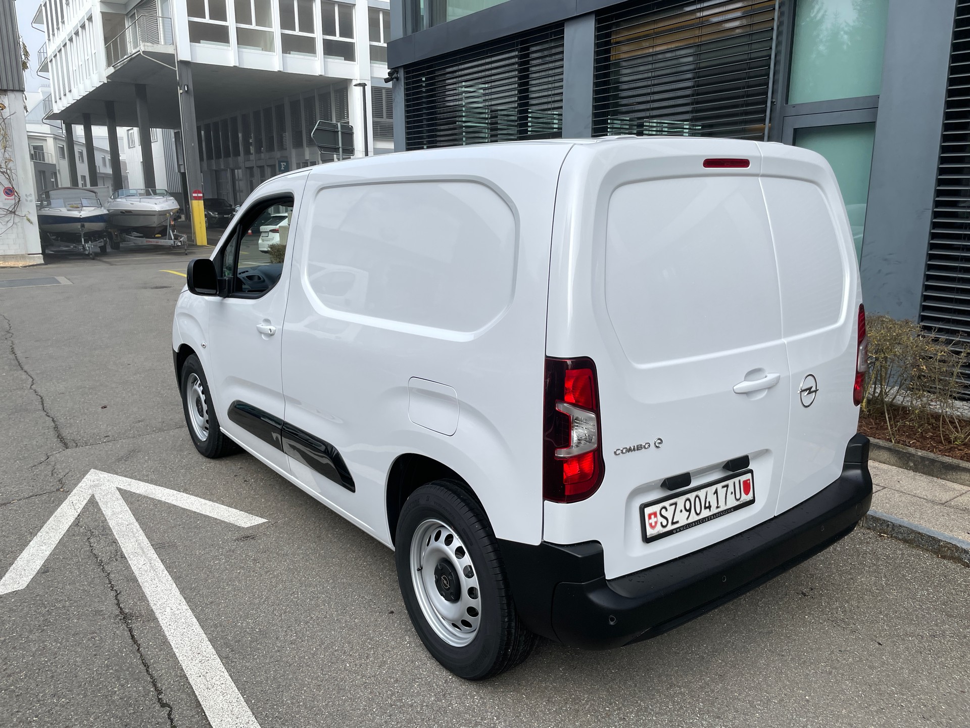 OPEL Combo-e 50 kWh Cargo-image-9