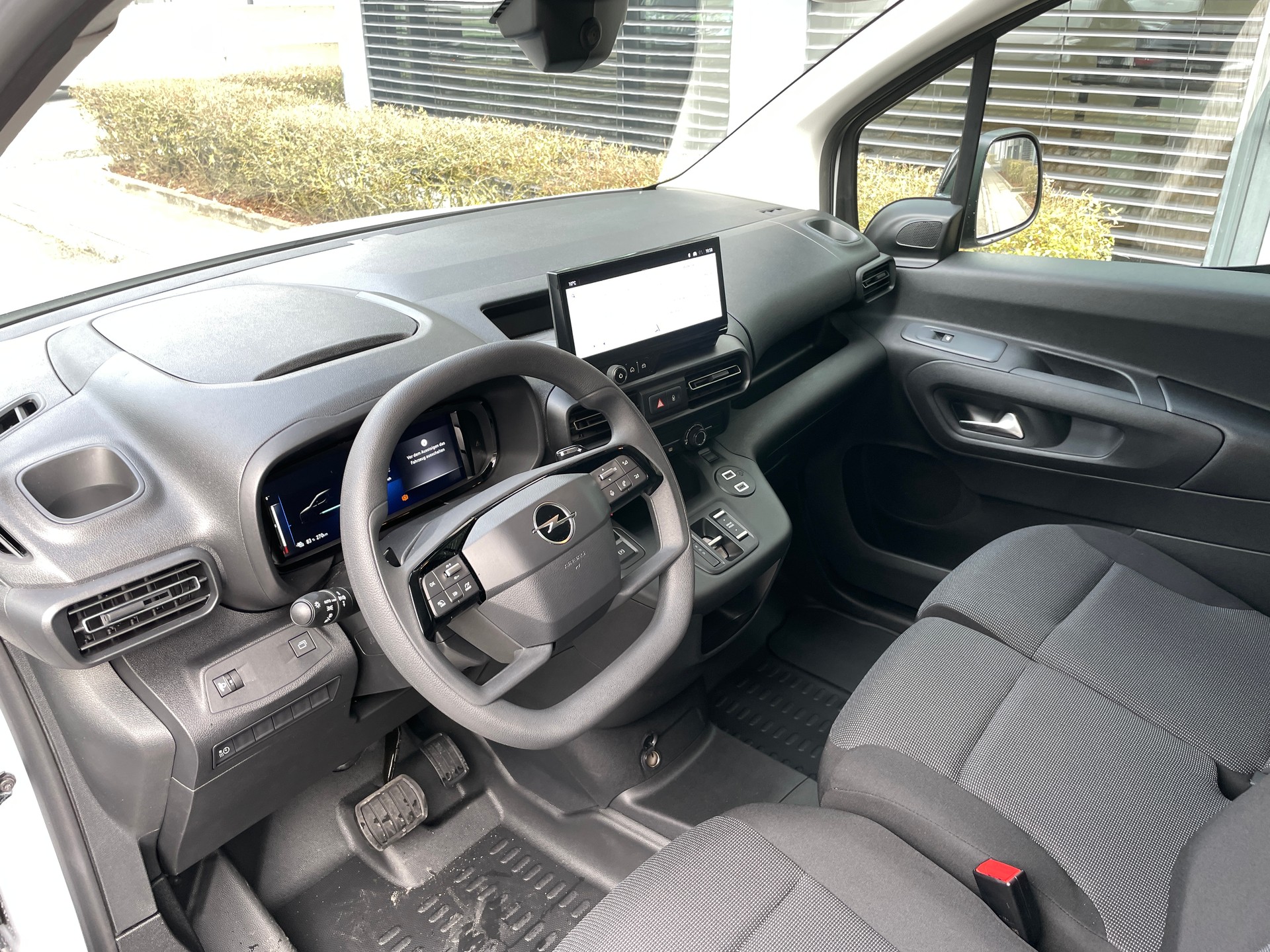 OPEL Combo-e 50 kWh Cargo-image-11