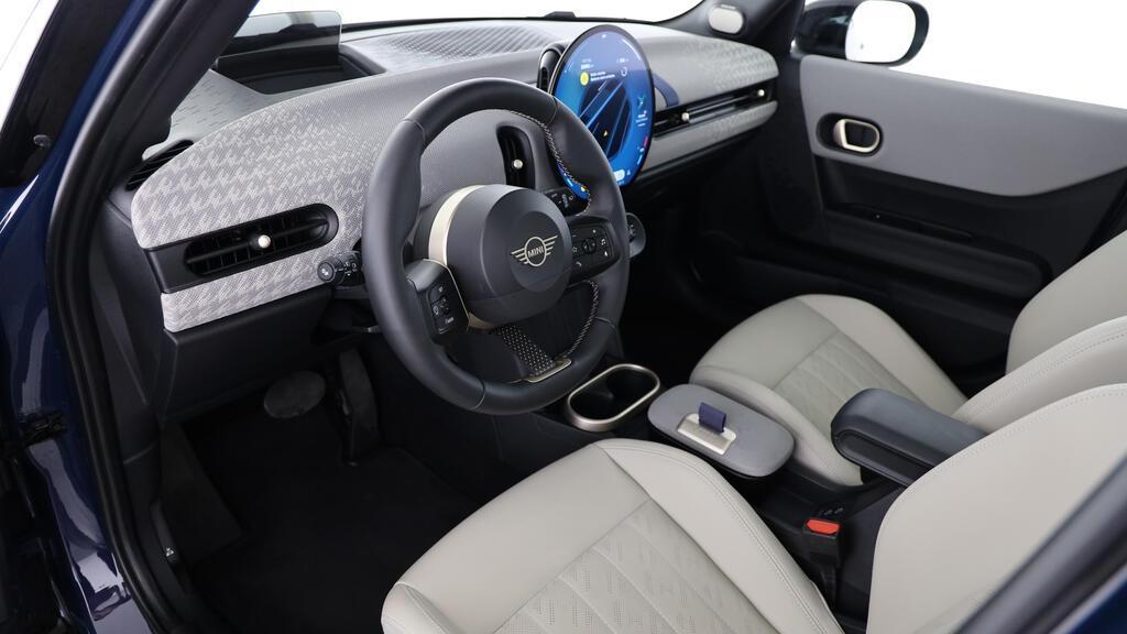 MINI Cooper 5 door C-image-16