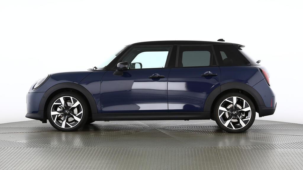 MINI Cooper 5 door C-showroom-element-2