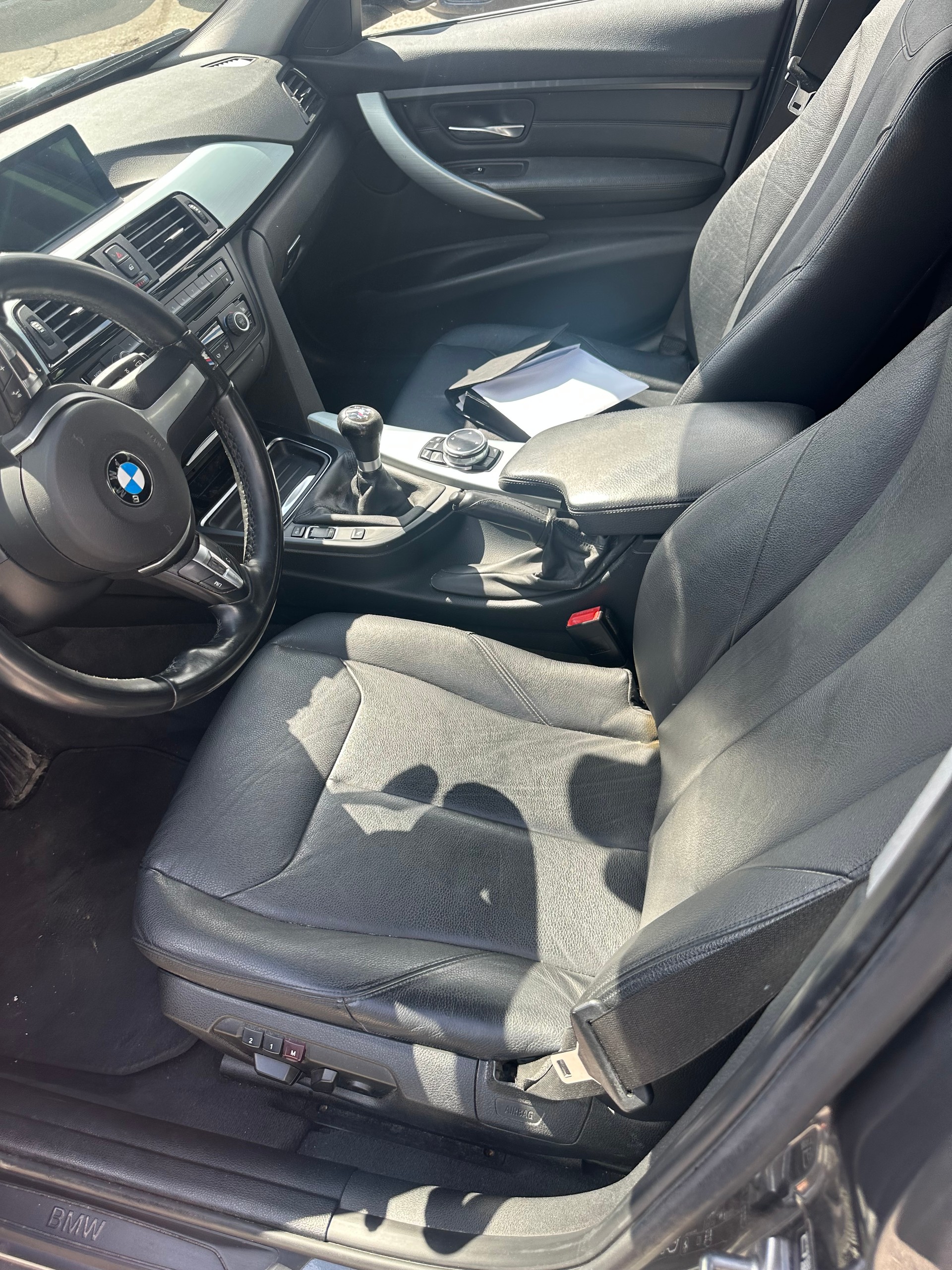 BMW 320d xDrive Touring Sport Line-image-6