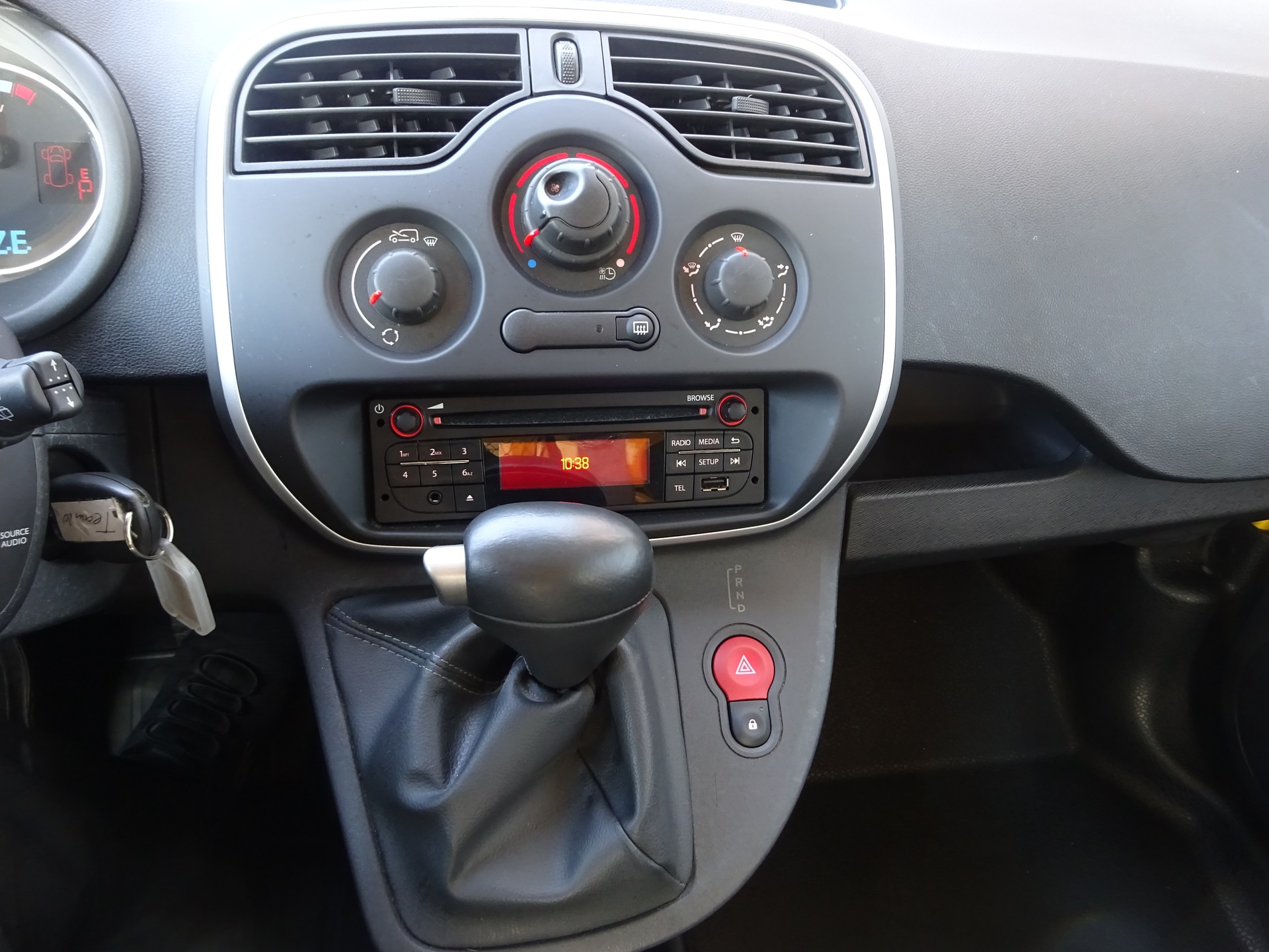 RENAULT Kangoo Z.E. 33 R60 Access 2 Plätze-image-10