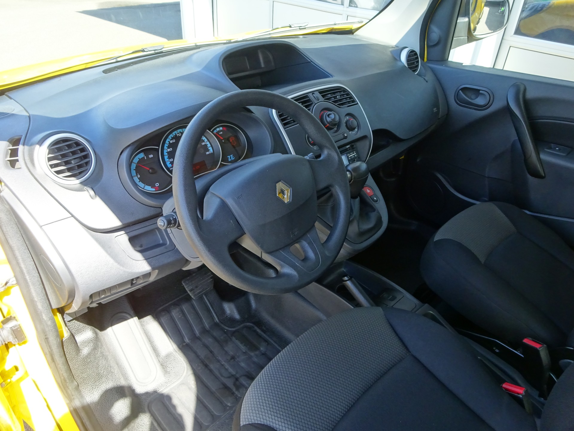 RENAULT Kangoo Z.E. 33 R60 Access 2 Plätze-image-7
