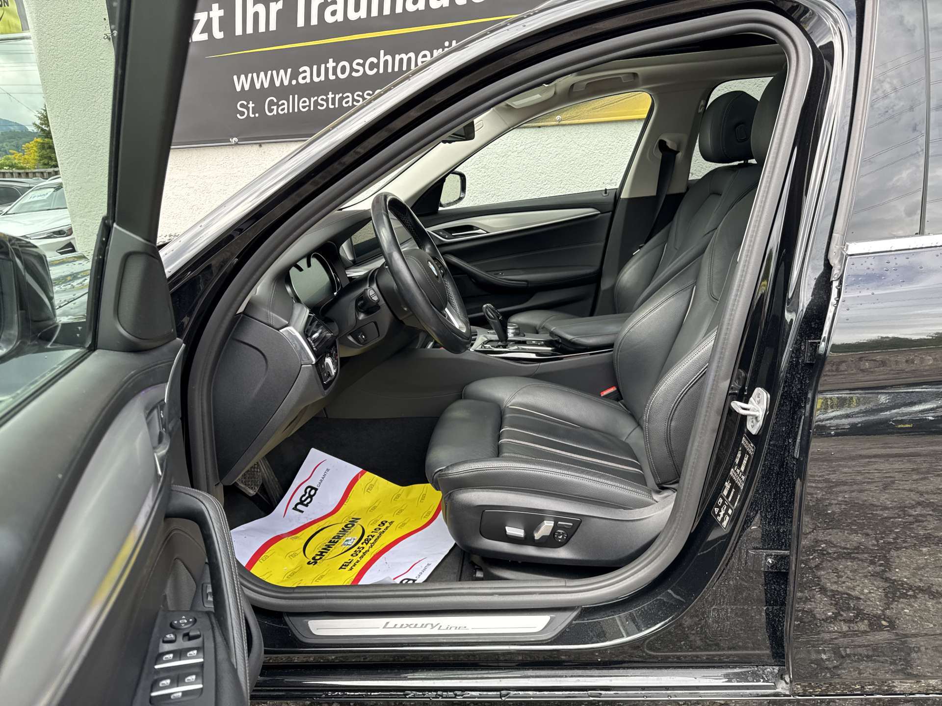BMW 540d Touring Luxury Line 319PS xDrive Automat-image-6