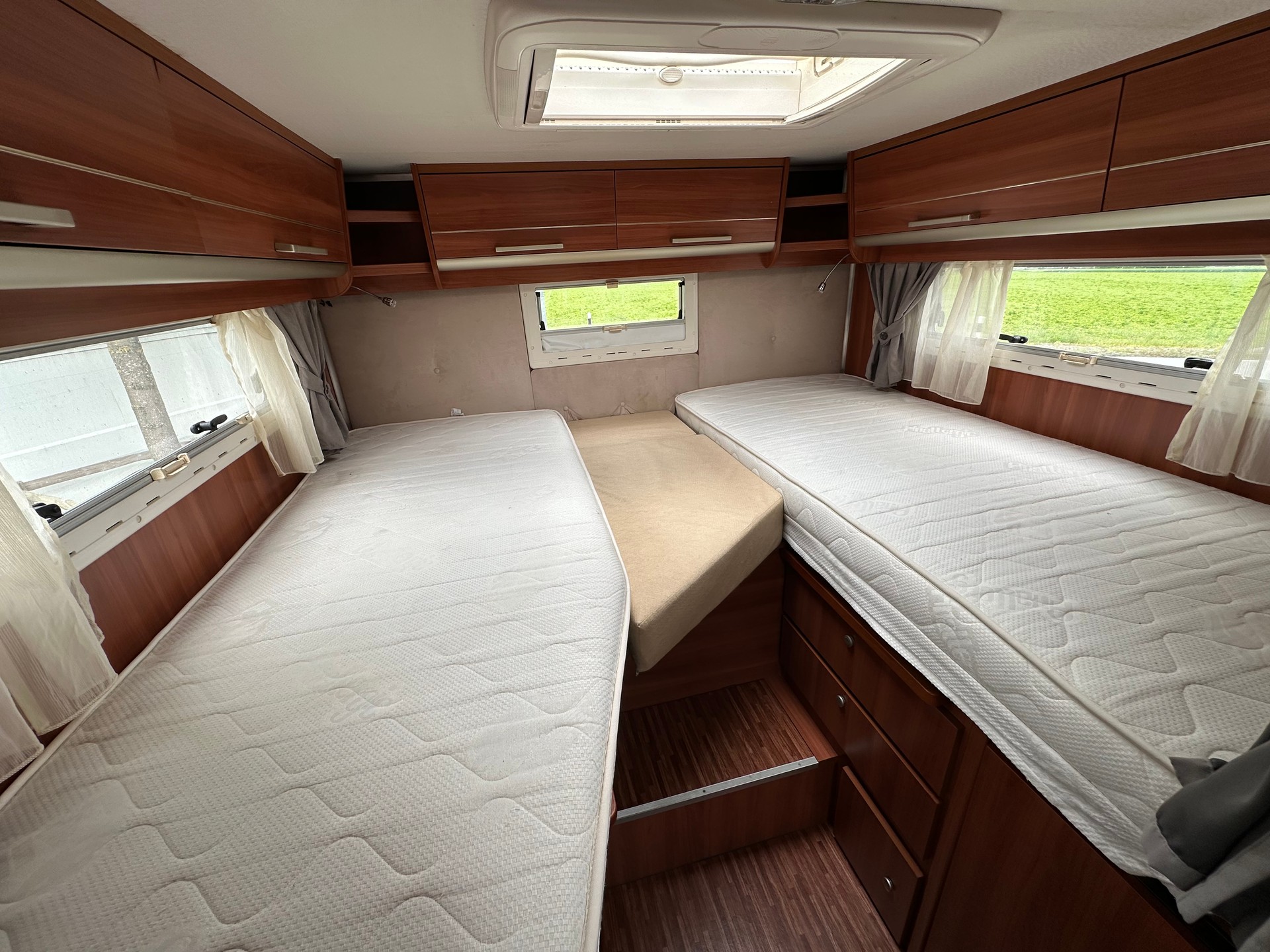 FIAT 2.3JTD 130PS LAIKA ***LÄNGSBETT / RIESEN-HECK-GARAGE***-image-11