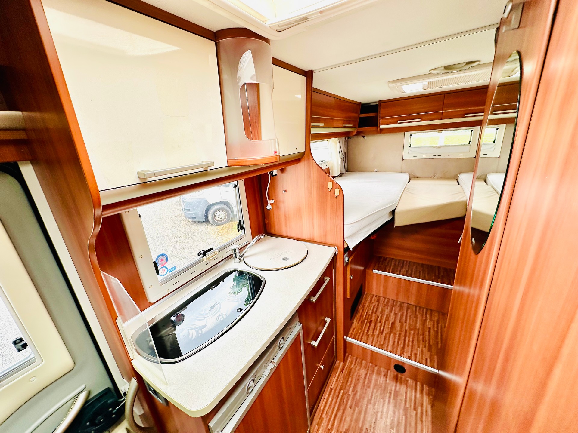 FIAT 2.3JTD 130PS LAIKA ***LÄNGSBETT / RIESEN-HECK-GARAGE***-image-9