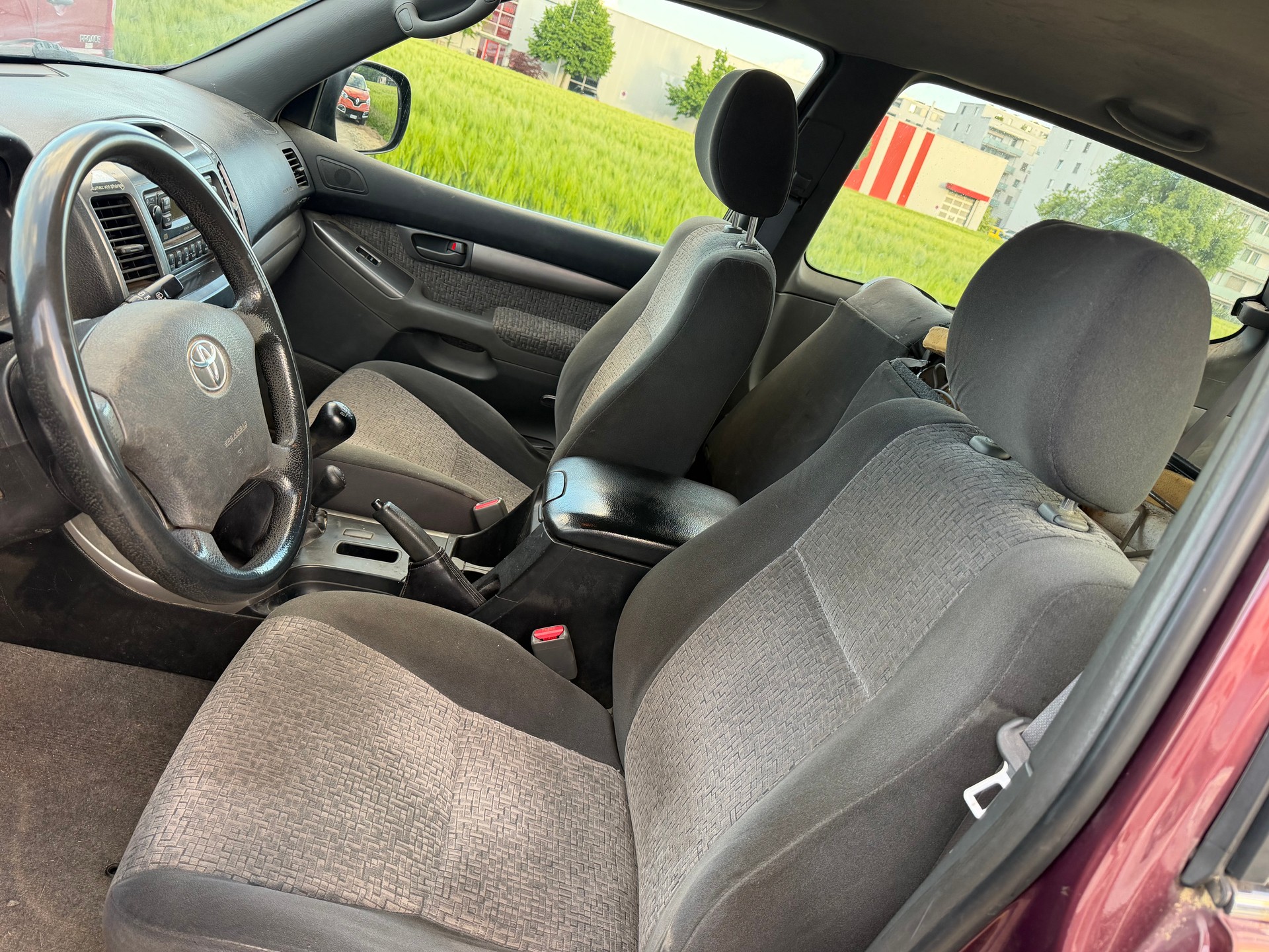 TOYOTA Land Cruiser 3.0 TD Linea Terra-image-6