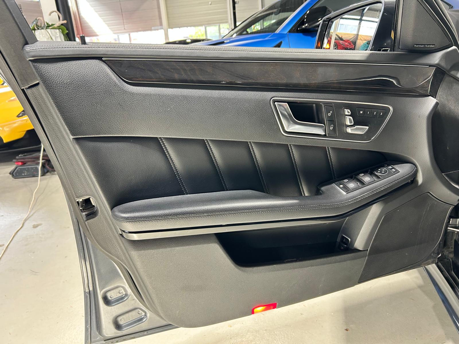 MERCEDES-BENZ E 400 V6 Avantgarde 4matic Kombi-image-24