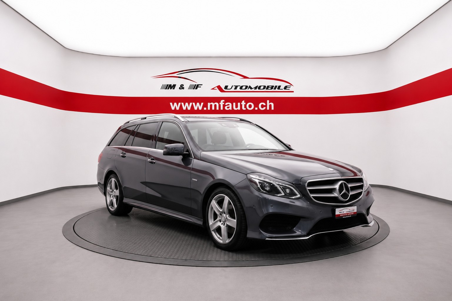MERCEDES-BENZ E 400 V6 Avantgarde 4matic Kombi-showroom-element-2