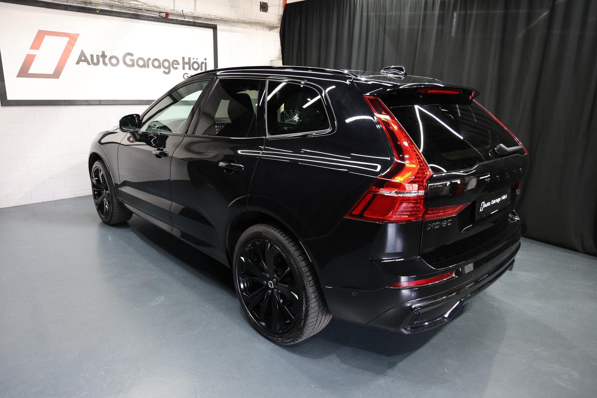 VOLVO XC60 B5 Benzin Mild Hybrid AWD Pure Ultra Dark Geartronic-image-6