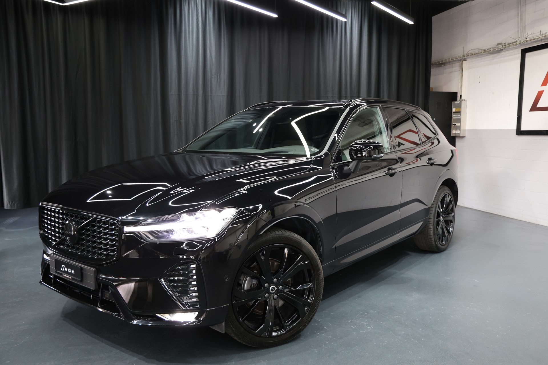 VOLVO XC60 B5 Benzin Mild Hybrid AWD Pure Ultra Dark Geartronic-image-12