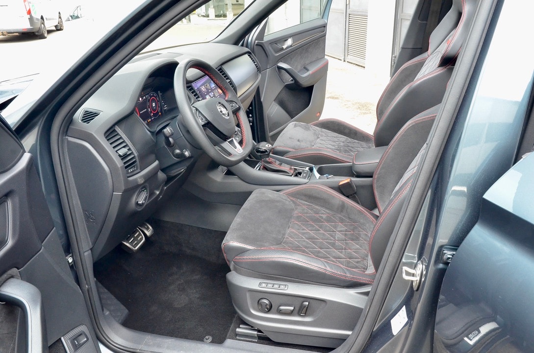 SKODA Kodiaq 2.0 Bi-TDI SCR RS 4x4 DSG-image-12