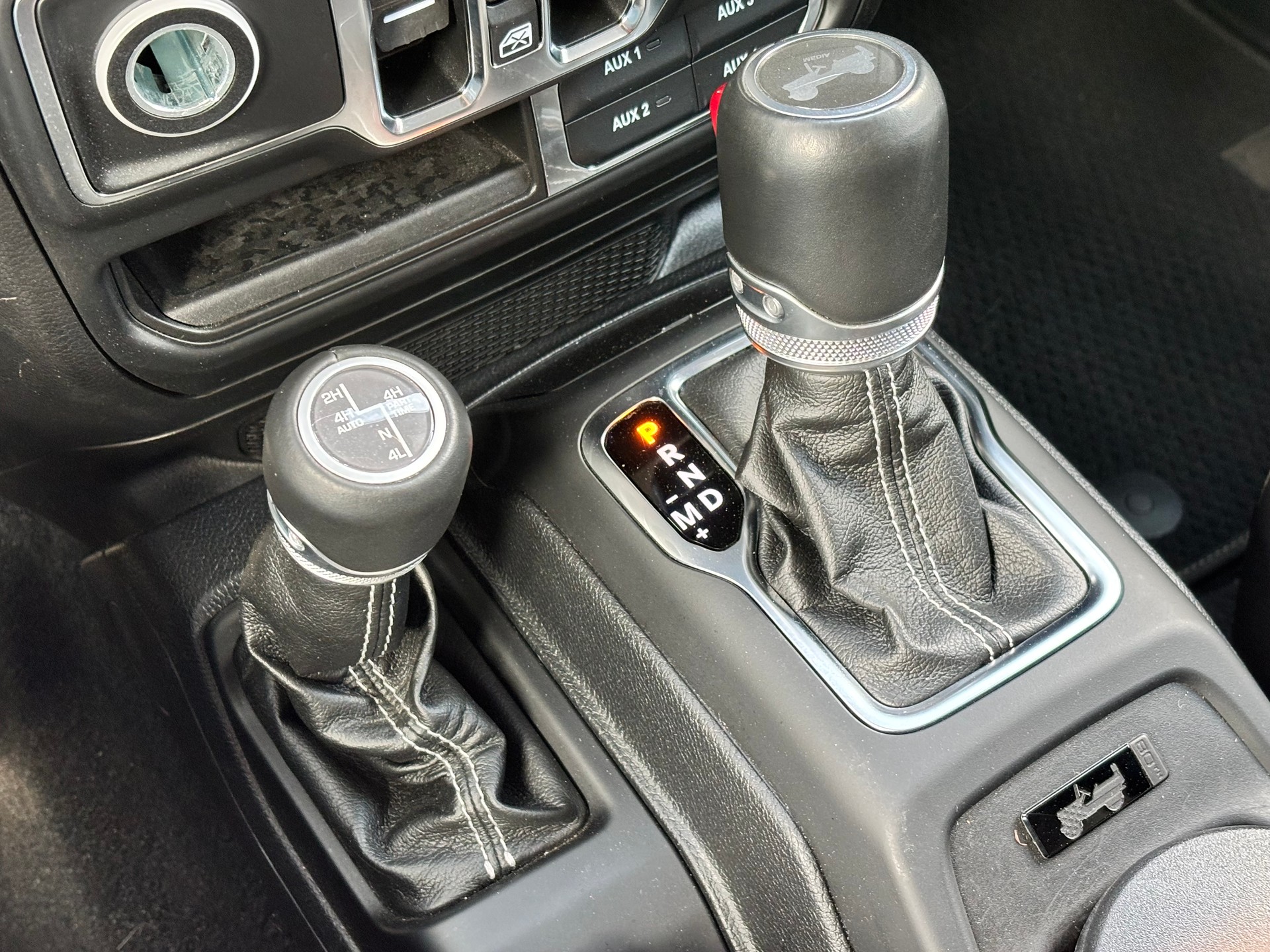 JEEP Wrangler 2.0 PHEV Unlimited 80th Anniversary Automatic-image-25