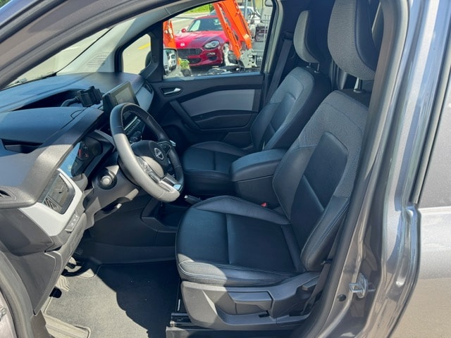 NISSAN Townstar mit 2er Bett Dach-Lüfter Heckanbauzelt-image-9