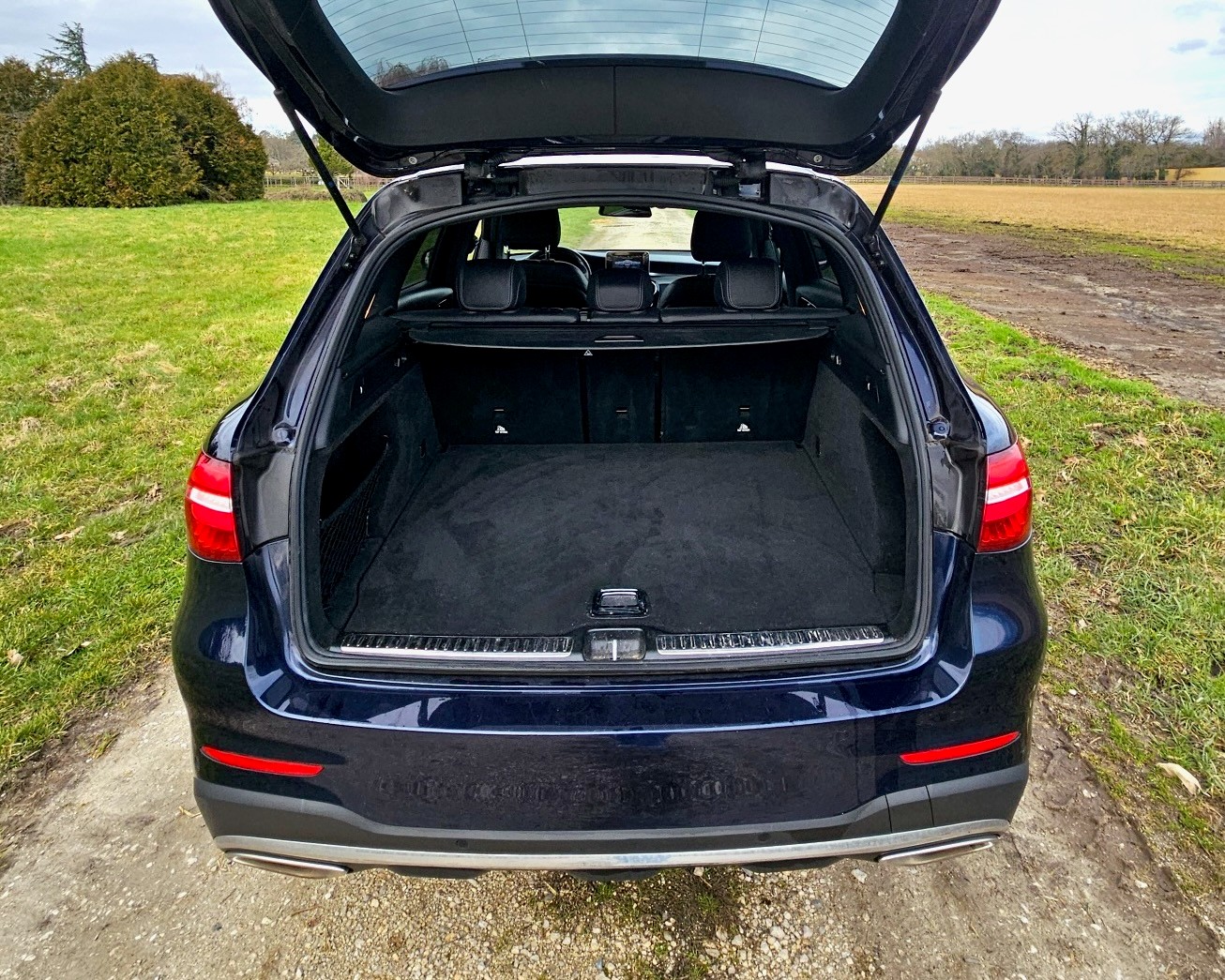 MERCEDES-BENZ GLC 250 AMG Line 4m-image-7