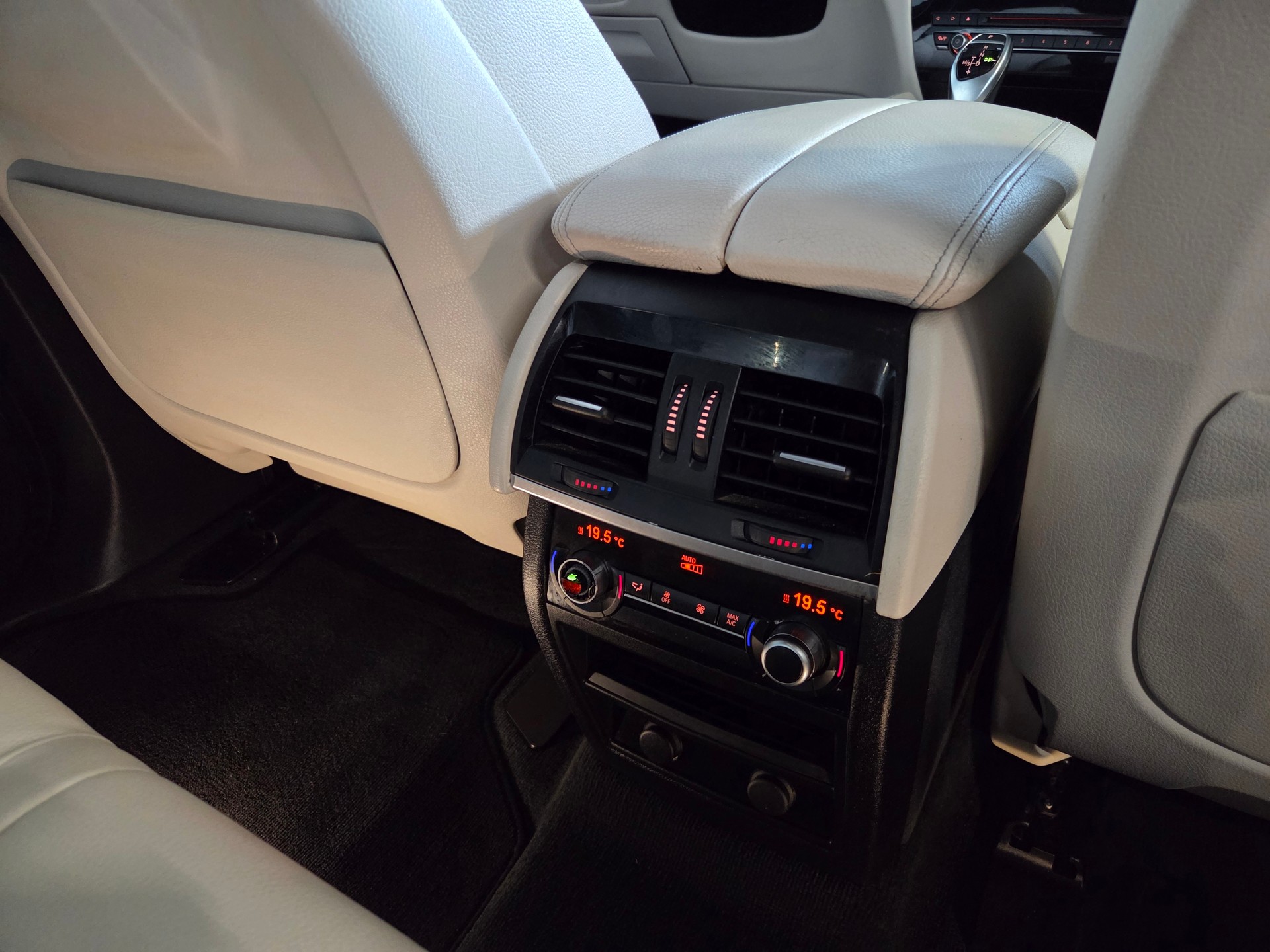 BMW X6 40d xDrive M-Sport-image-21