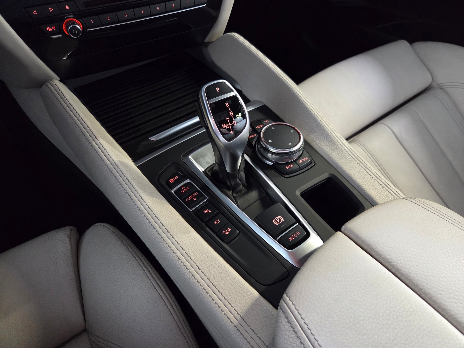BMW X6 40d xDrive M-Sport-image-14