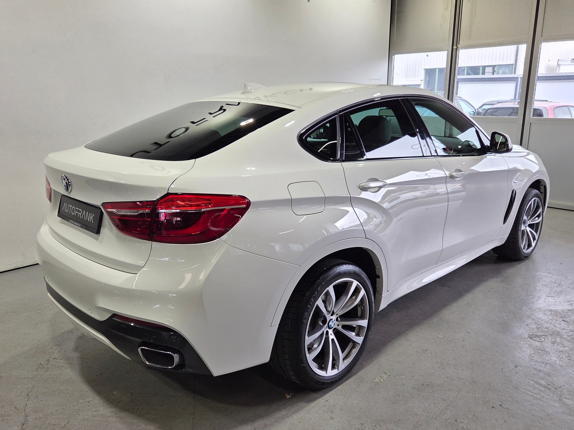 BMW X6 40d xDrive M-Sport-image-17