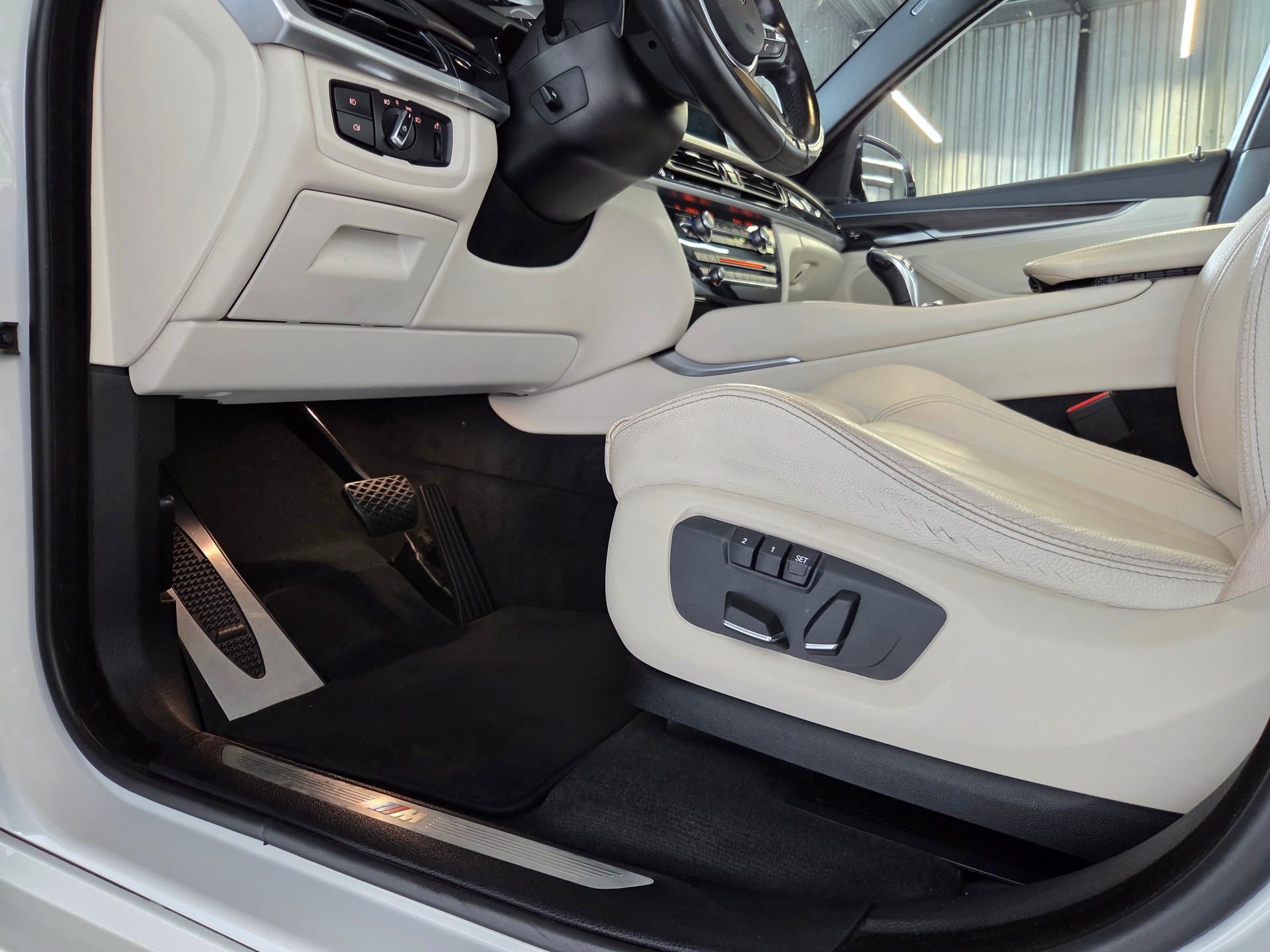 BMW X6 40d xDrive M-Sport-image-13