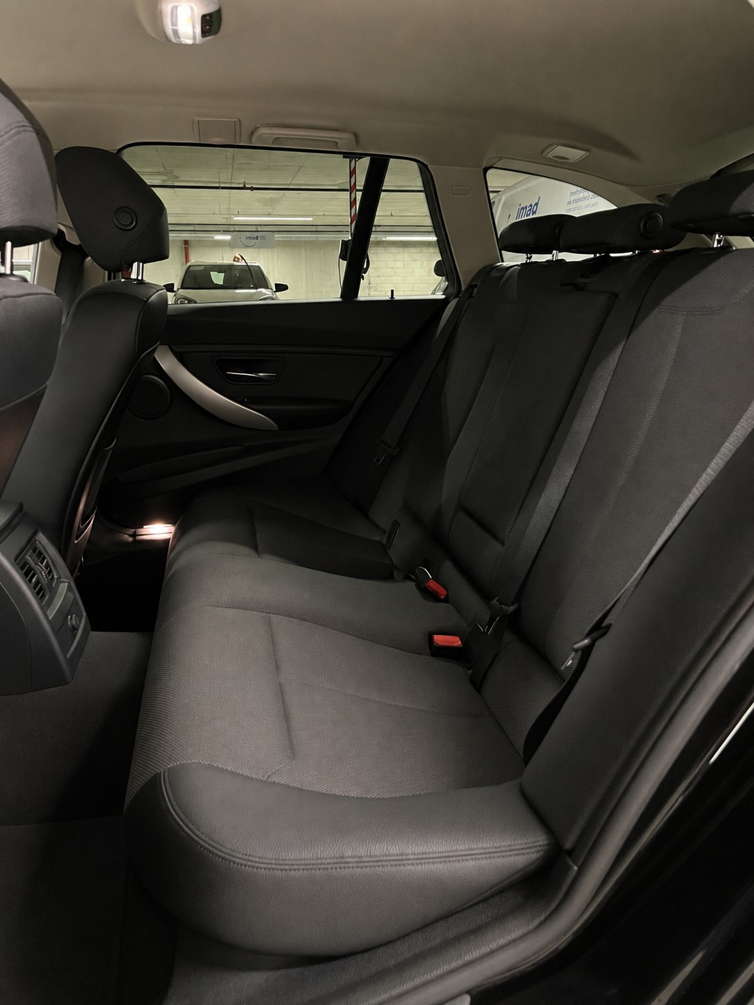 BMW 328i Touring Steptronic-image-16