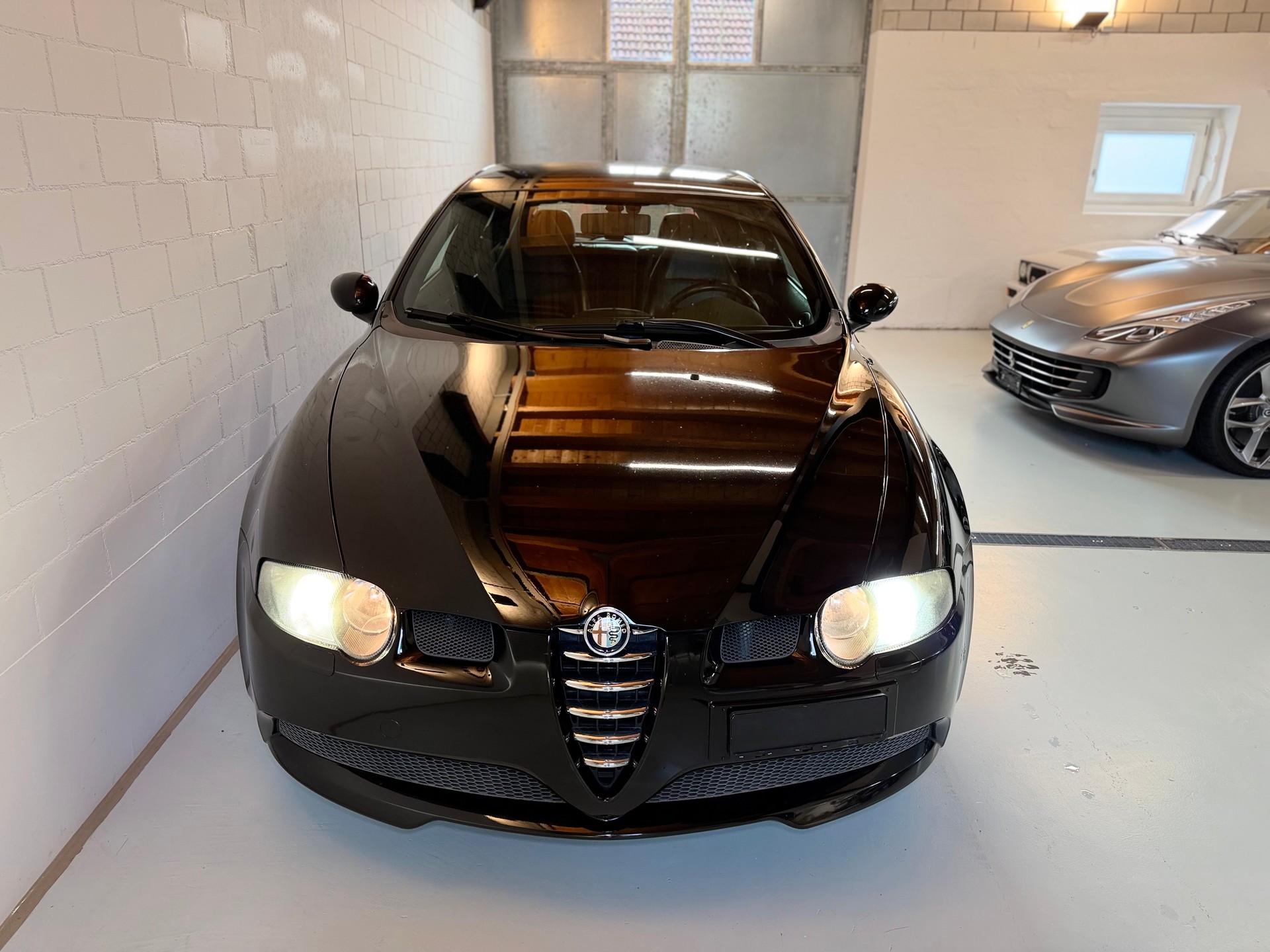 ALFA ROMEO 147 3.2 GTA-showroom-element-2
