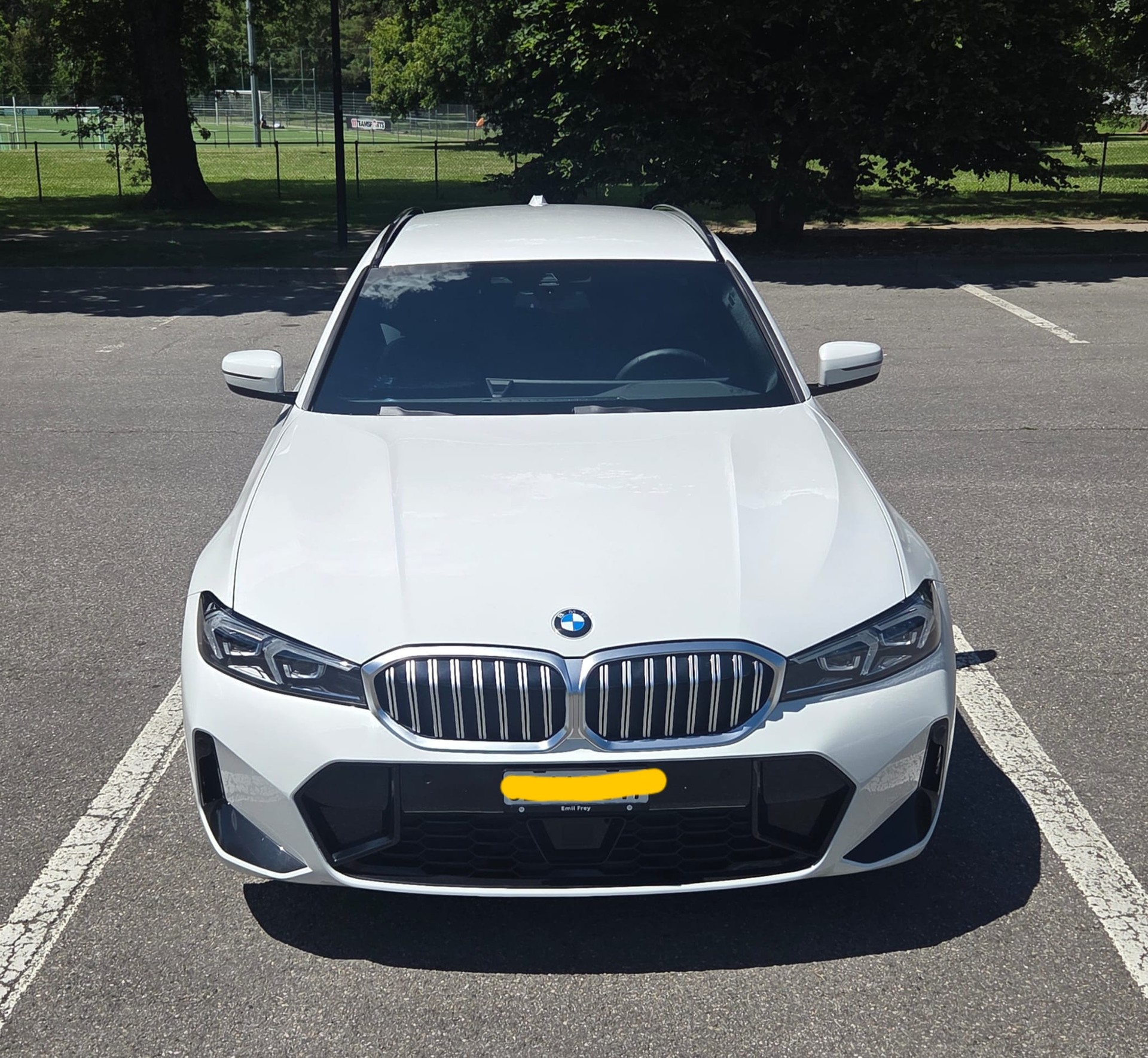 BMW 330i Touring G21 M Sport-image-5